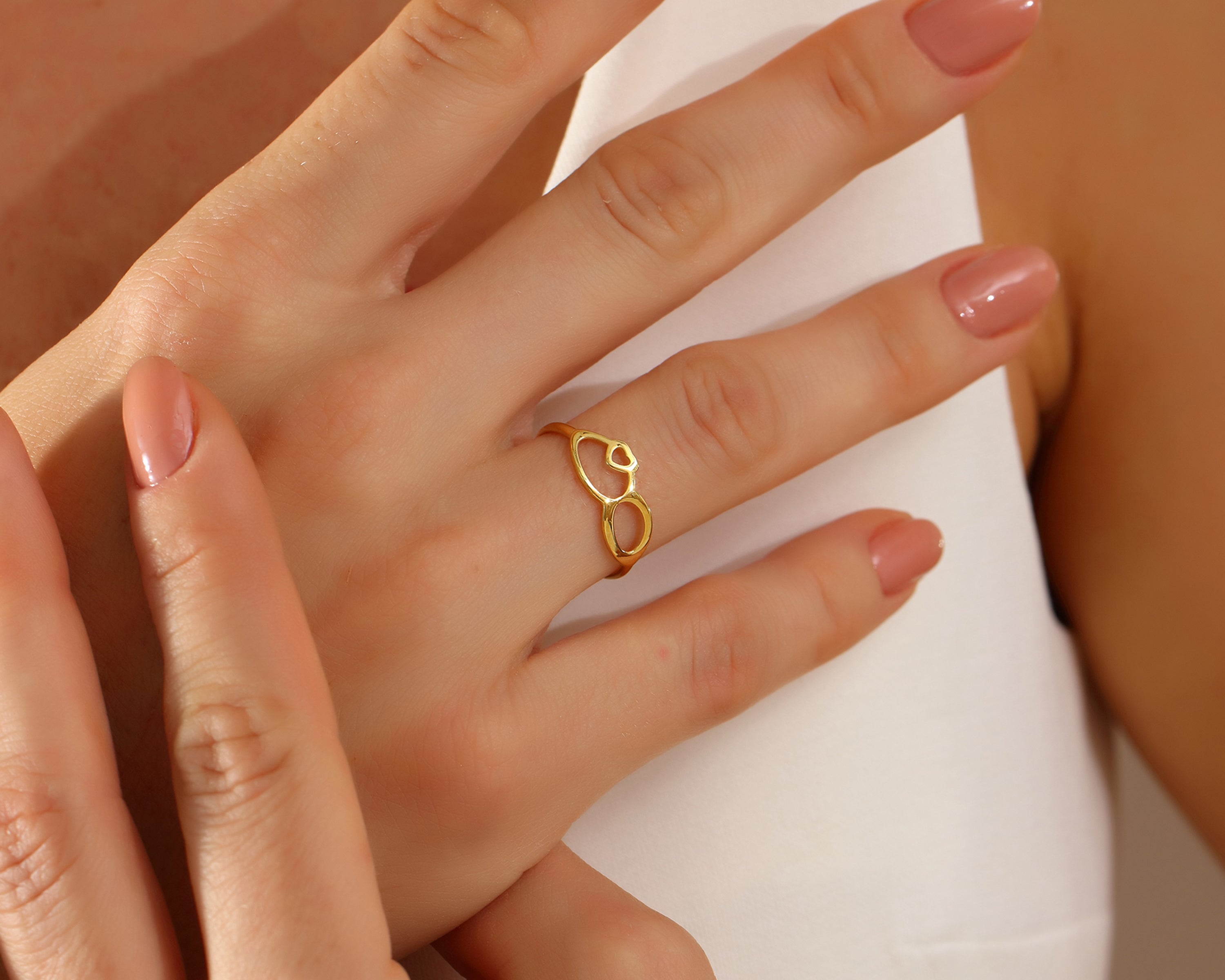 Solid Gold Heart and Oval Openwork Ring – Dainty Airy Statement Ring | 10K 14K 18K