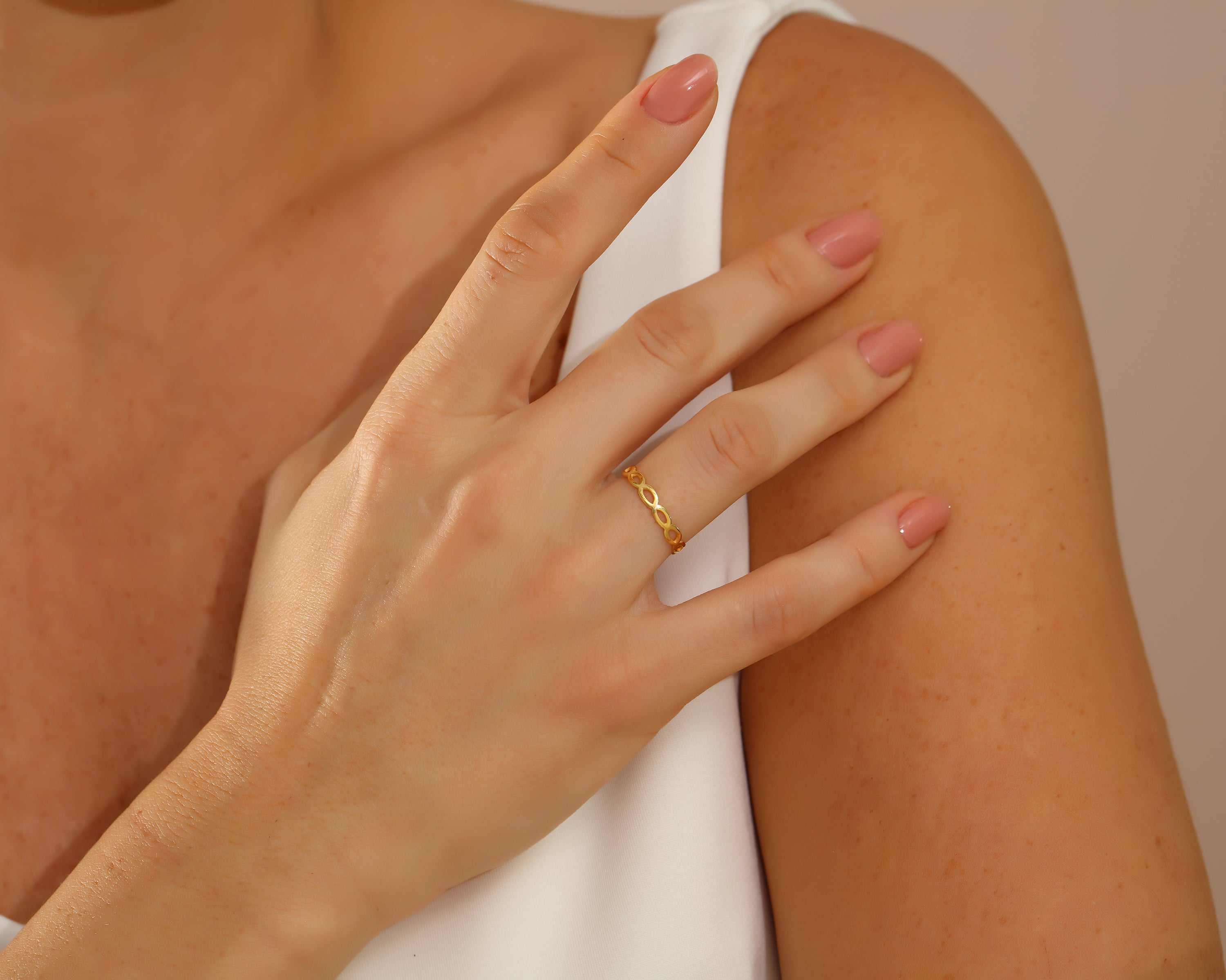Criss Cross Ring