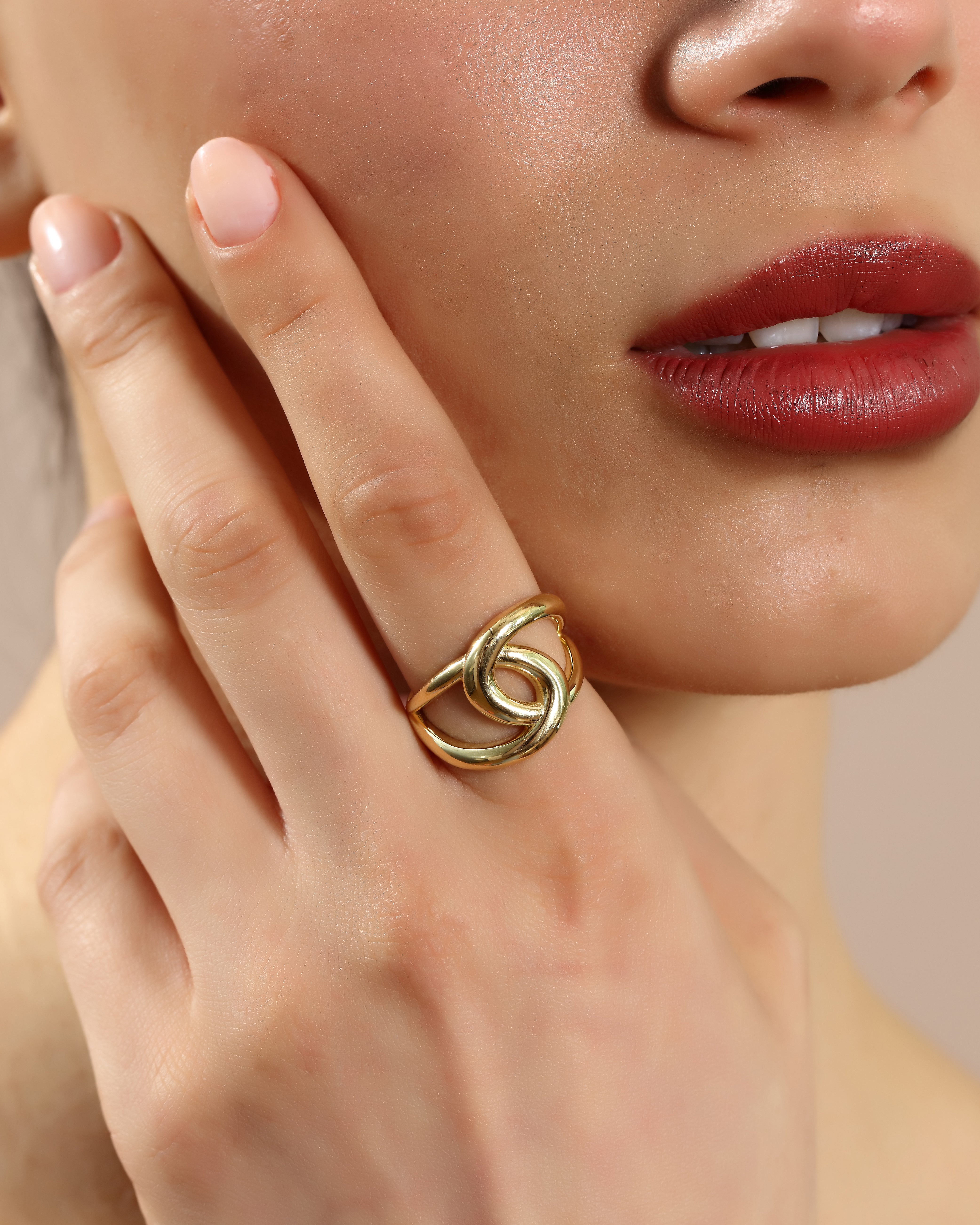 Dainty Gold Loop Bypass Sculptural Ring