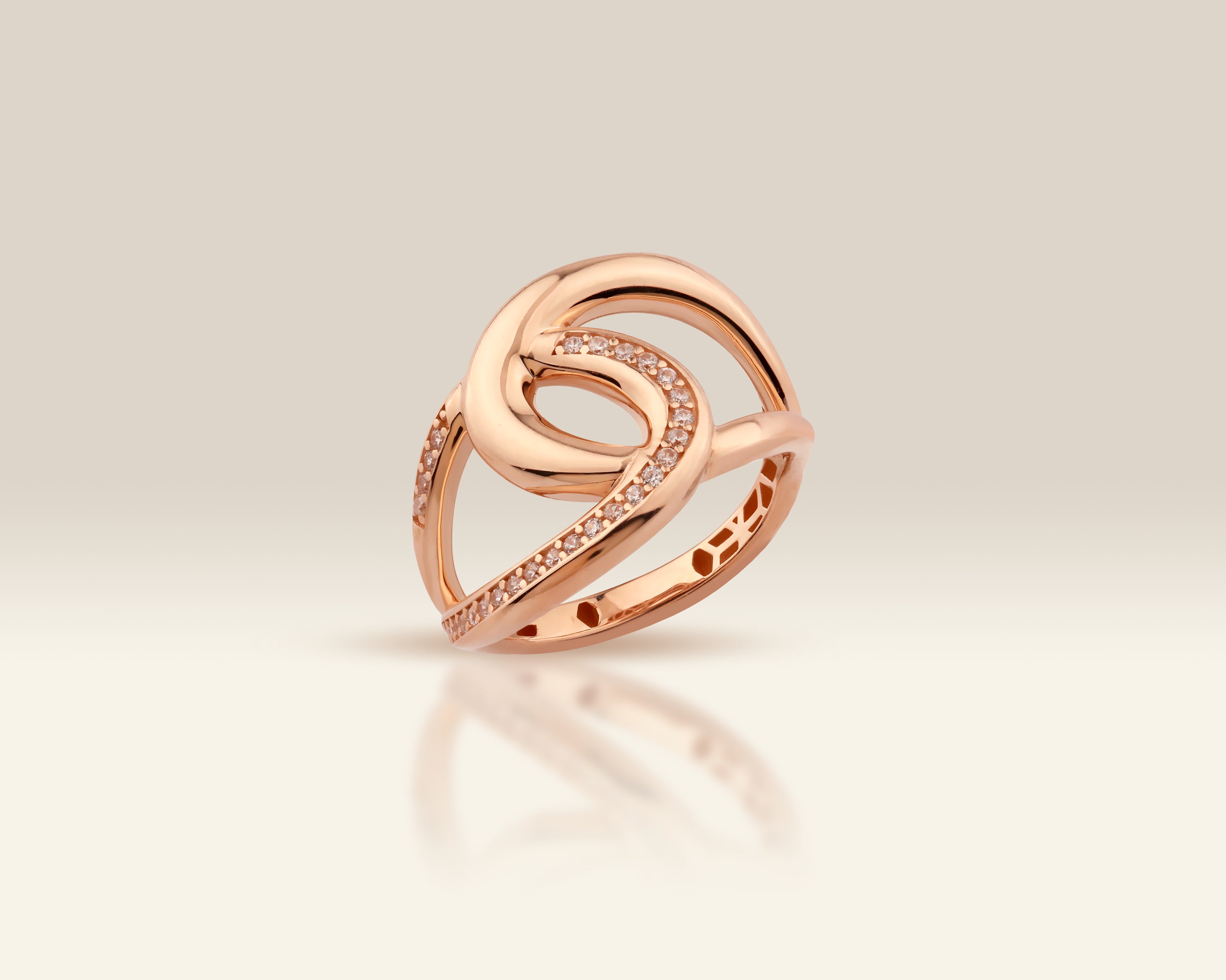 Chunky Loop Bypass Knot Ring in Solid Gold