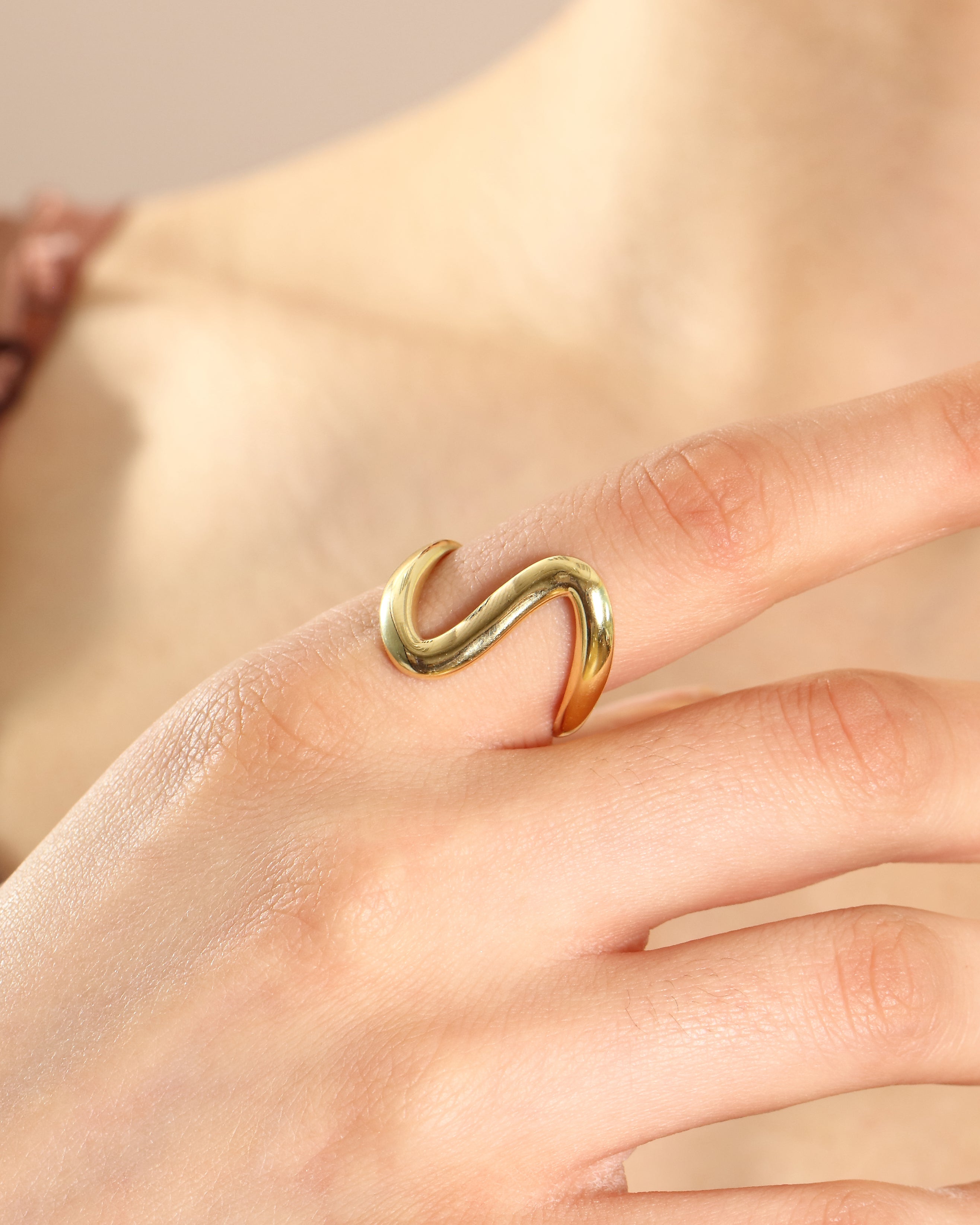 S Wave Ring