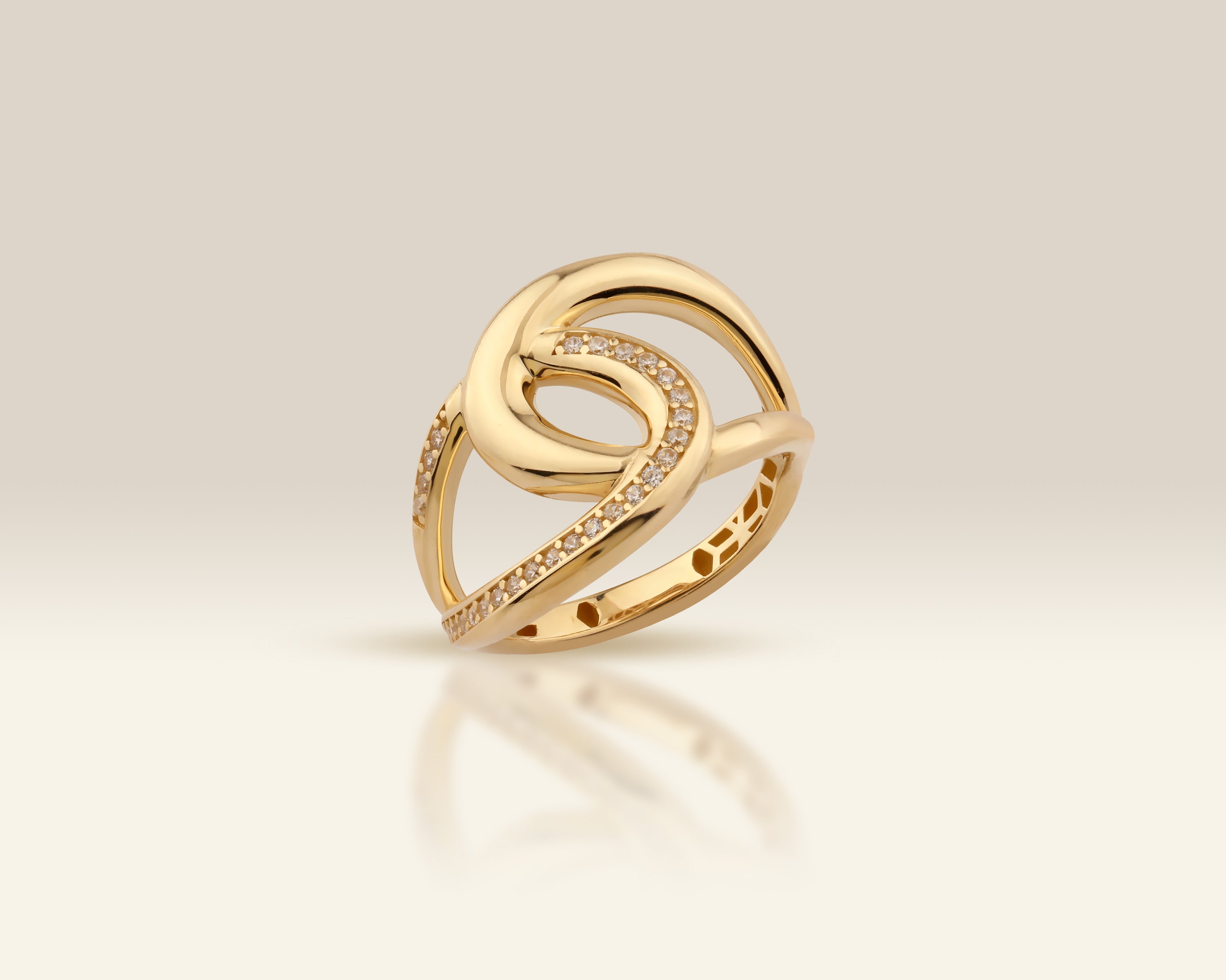 Chunky Loop Bypass Knot Ring in Solid Gold