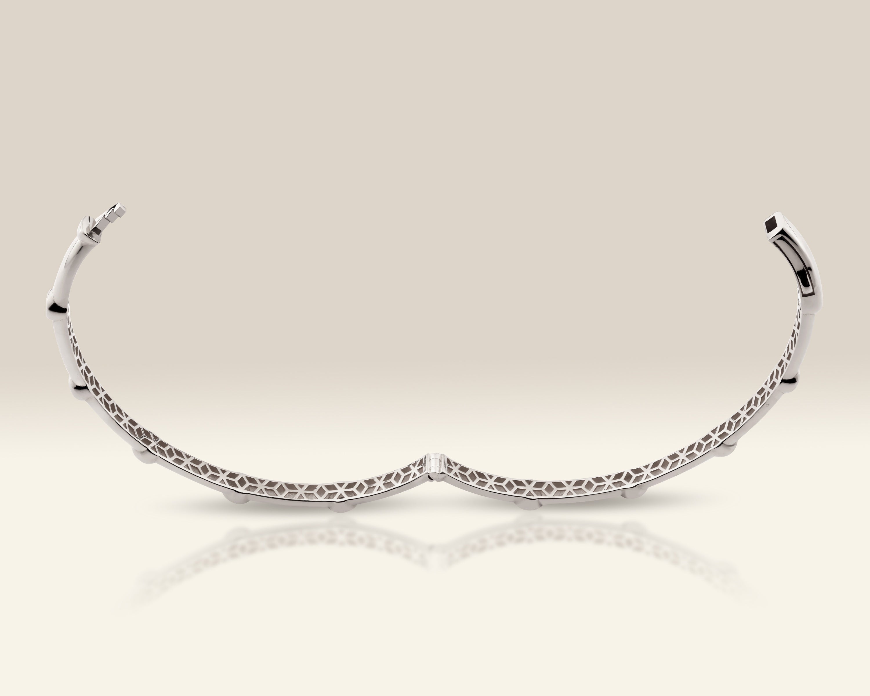 VIECLAT Solid White Gold Diamond Station Bangle Bracelet