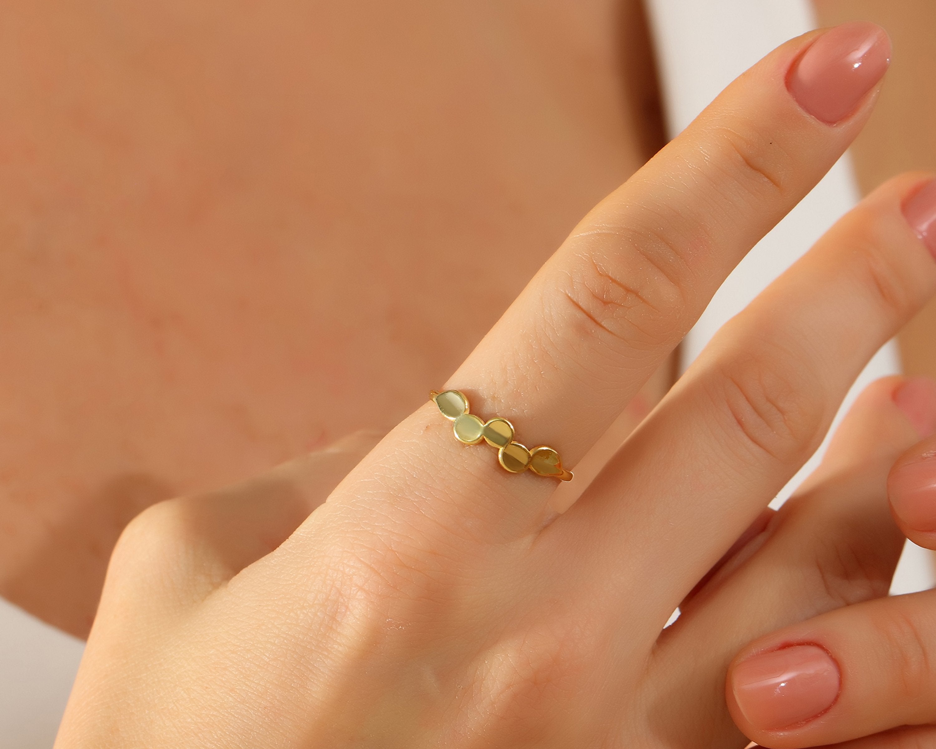 VIECLAT Gold Pebble Cluster Dainty Ring