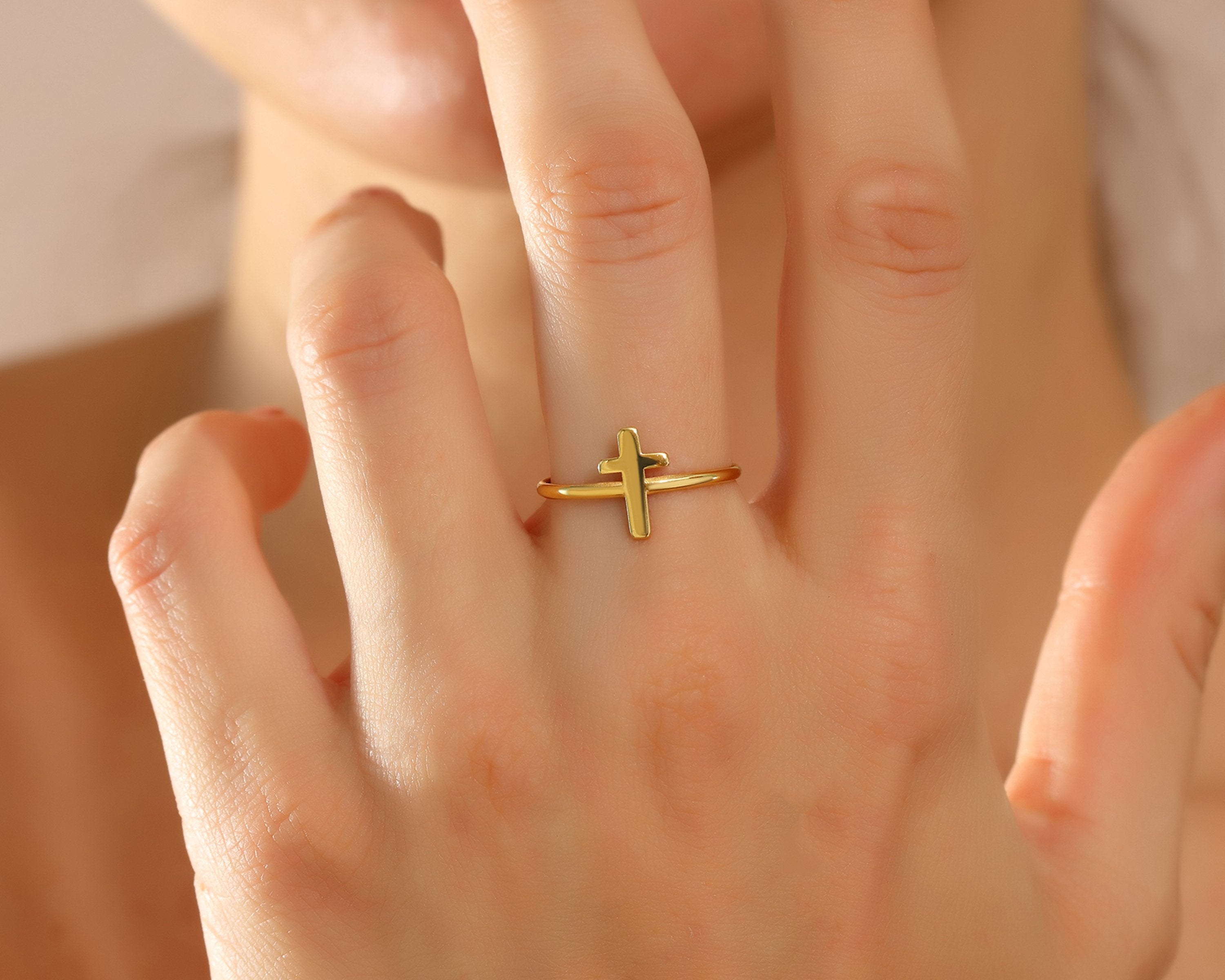 VIECLAT Solid Yellow Gold Cross Band Ring