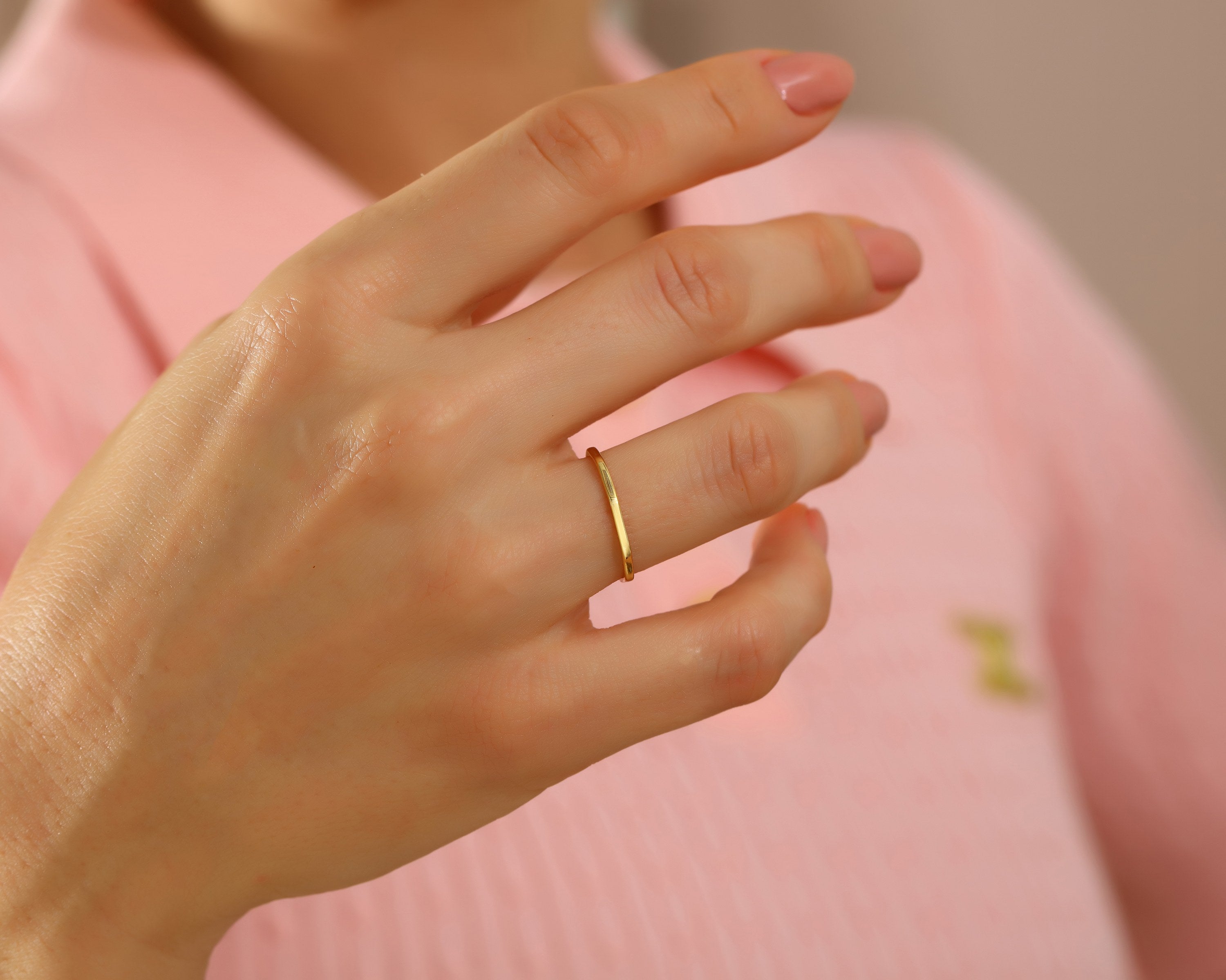 VIECLAT Gold Faceted Thin Stacking Ring