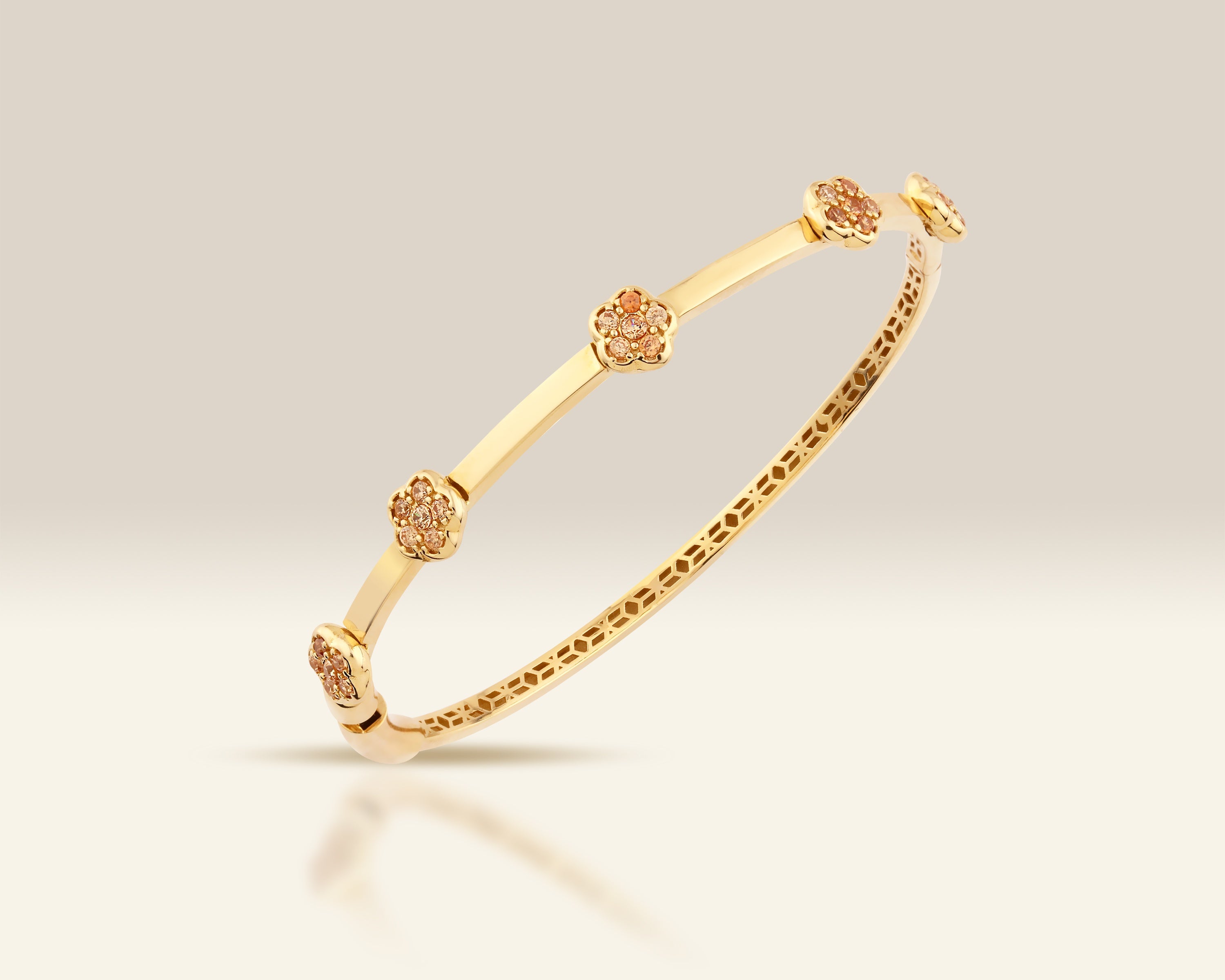 VIECLAT Solid Yellow Gold CZ Flower Bangle Bracelet