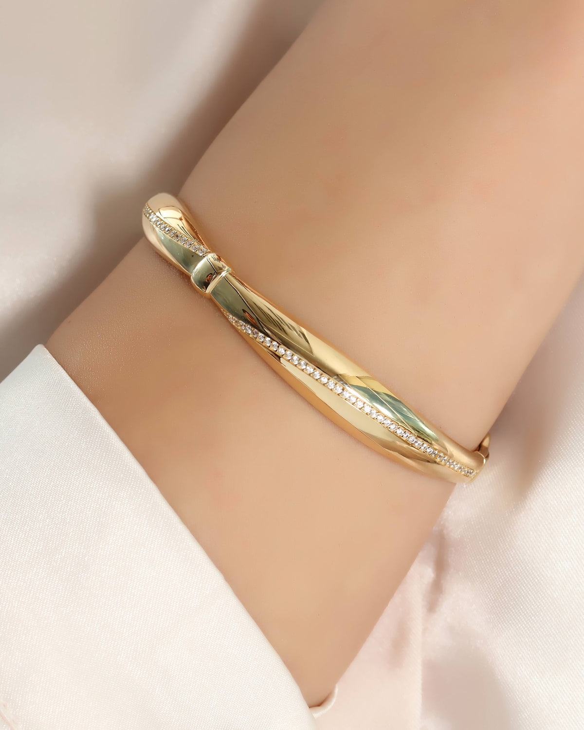 VIECLAT Solid Yellow Gold Diamond Twist Bangle On Wrist