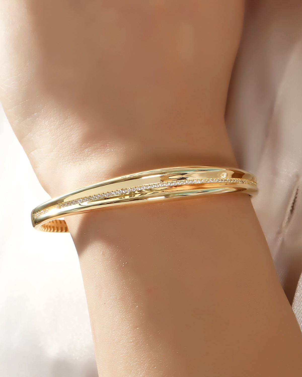 VIECLAT Solid Yellow Gold Diamond Domed Bangle Closeup