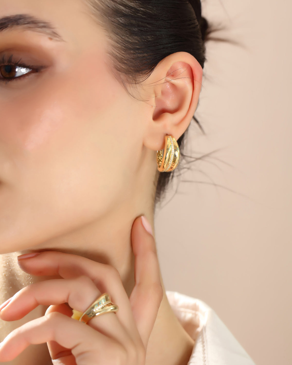 VIECLAT Solid Yellow Gold Diamond Hoop Earrings