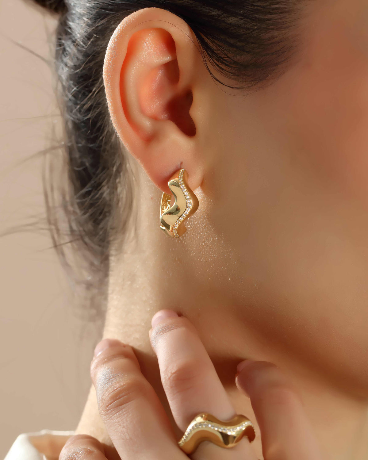 VIECLAT Solid Yellow Gold Diamond Wave Hoop Earrings