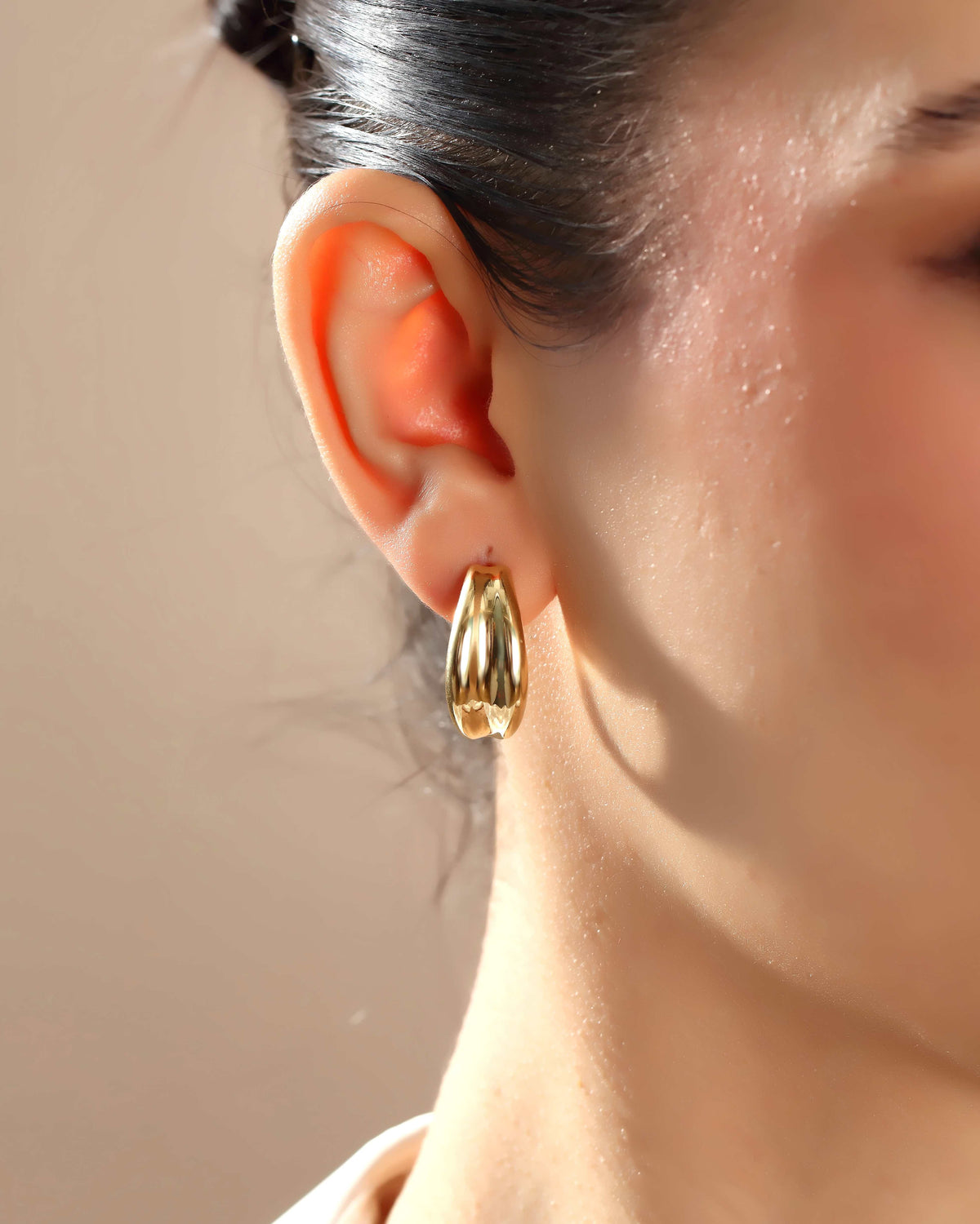 VIECLAT Gold Chunky Dome Hoop Earrings