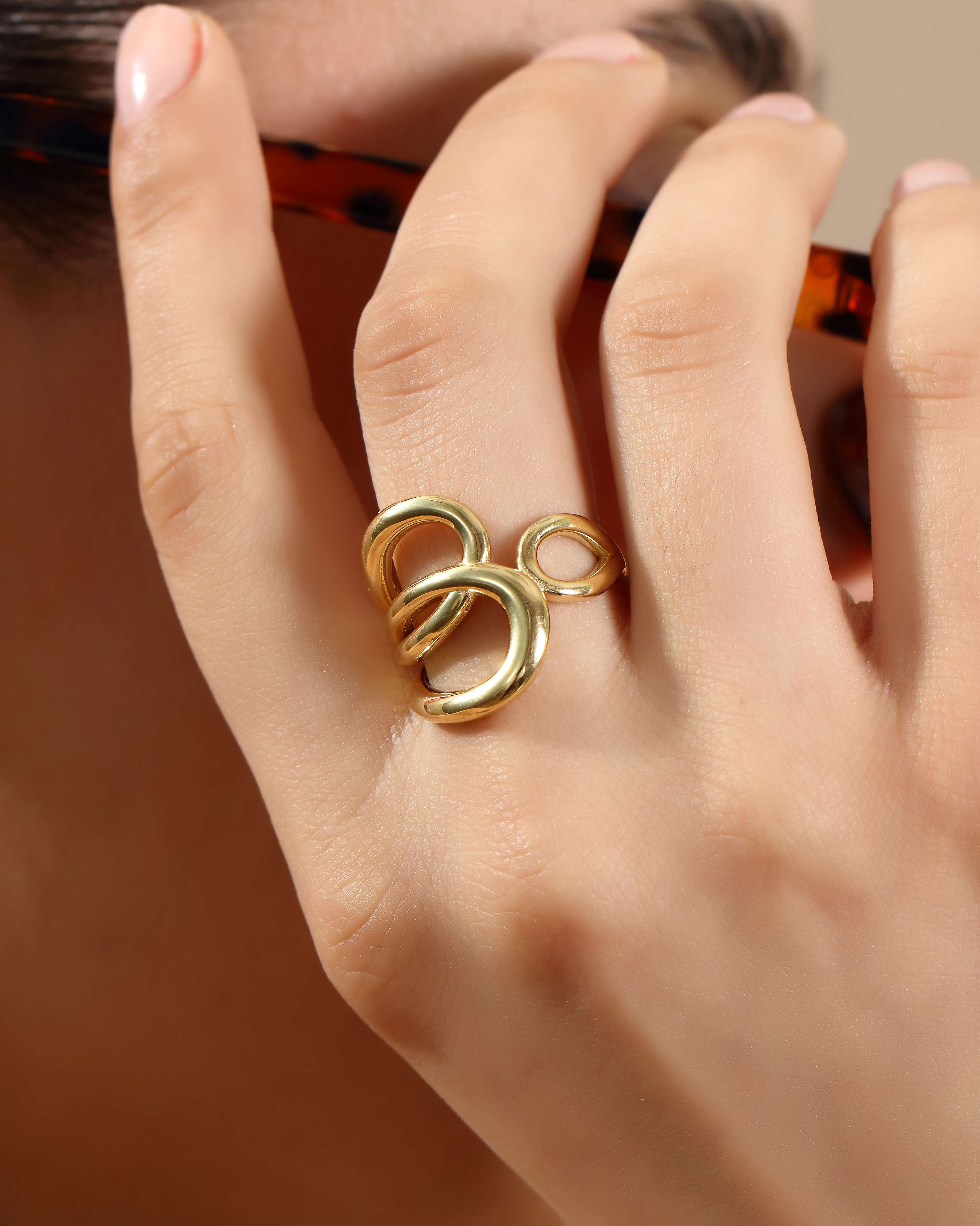 VIECLAT Solid Yellow Gold Interlocking Swirl Ring