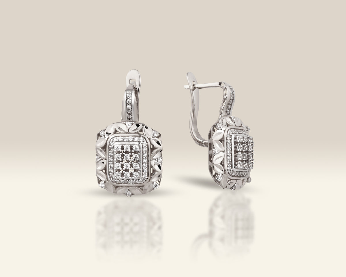 VIECLAT Solid White Gold Diamond Cluster Drop Earrings