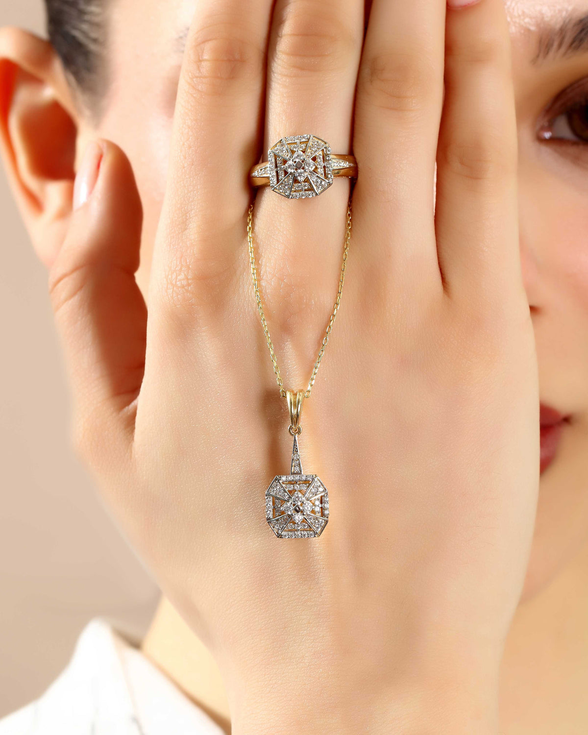 VIECLAT Gold Diamond Vintage Pendant Ring Set