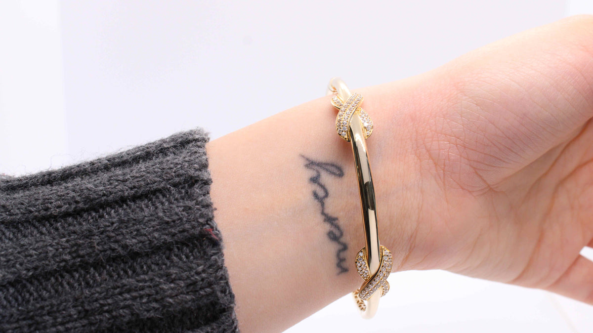 VIECLAT Solid Yellow Gold Diamond Infinity Bangle Bracelet