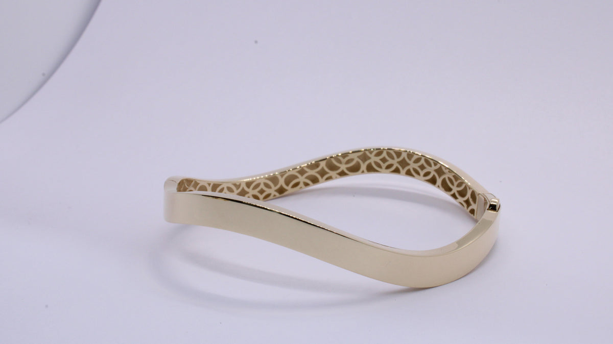 VIECLAT Solid Yellow Gold Wave Filigree Bangle Bracelet