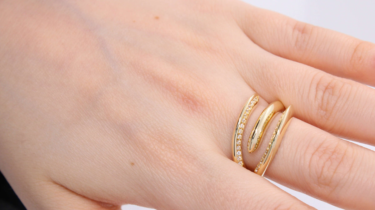 VIECLAT Solid Yellow Gold Diamond Spiral Wrap Ring