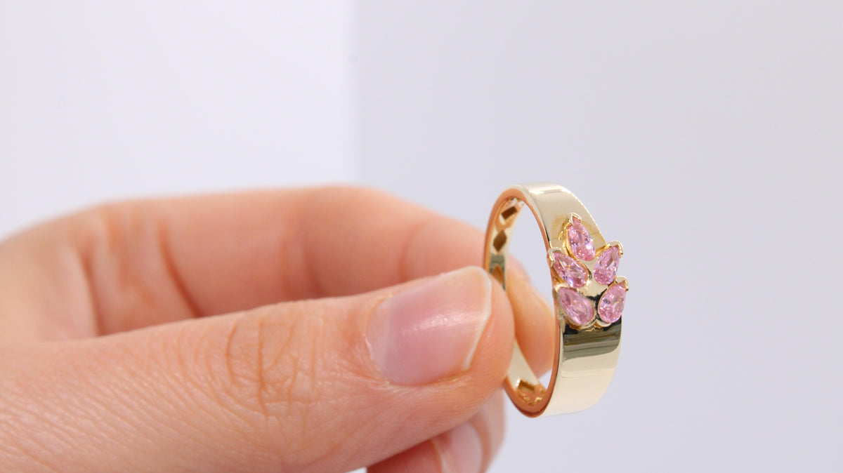 VIECLAT Solid Yellow Gold Pink Sapphire Pear Ring