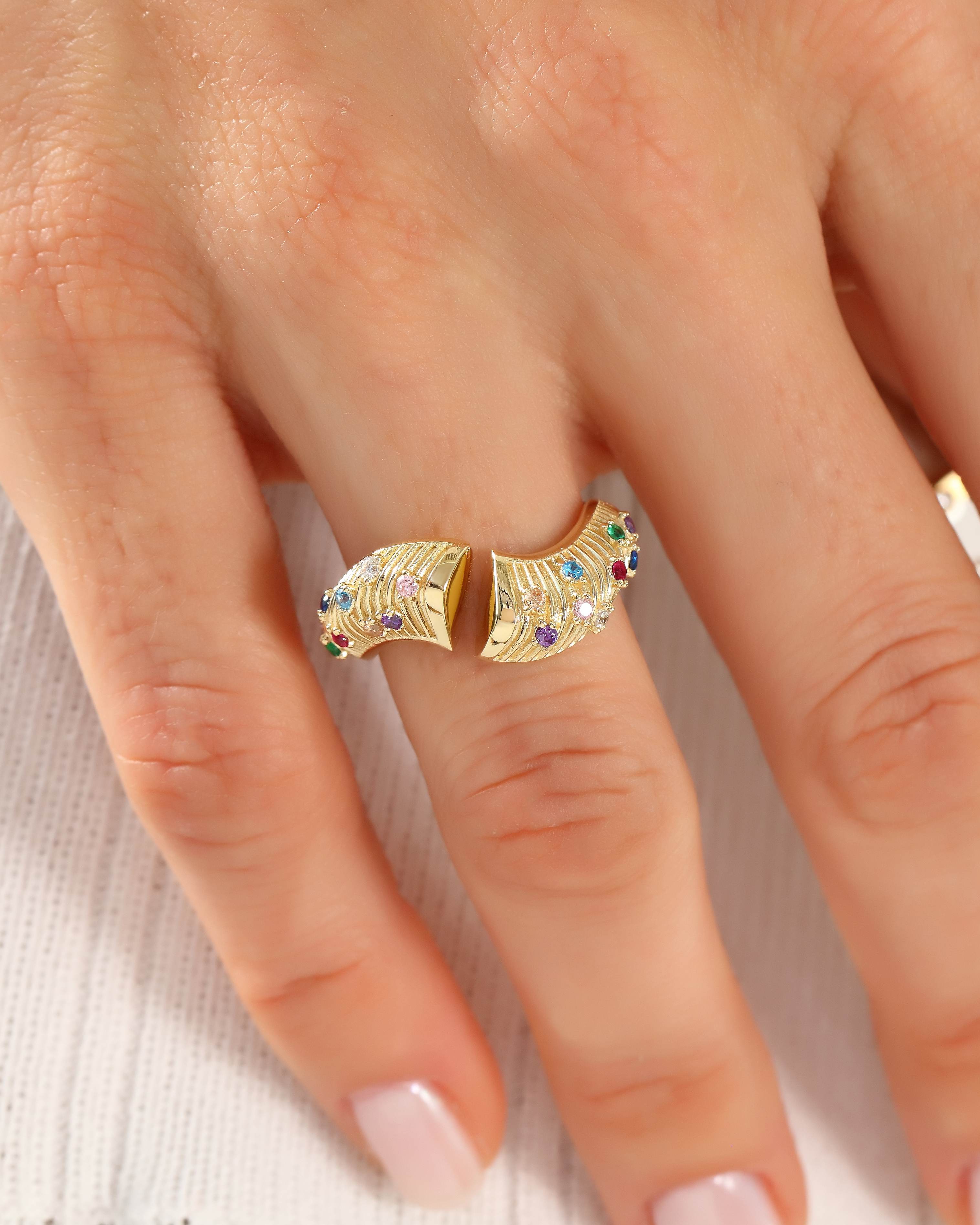 VIECLAT Solid Yellow Gold Multicolor Gemstone Open Ring Hand