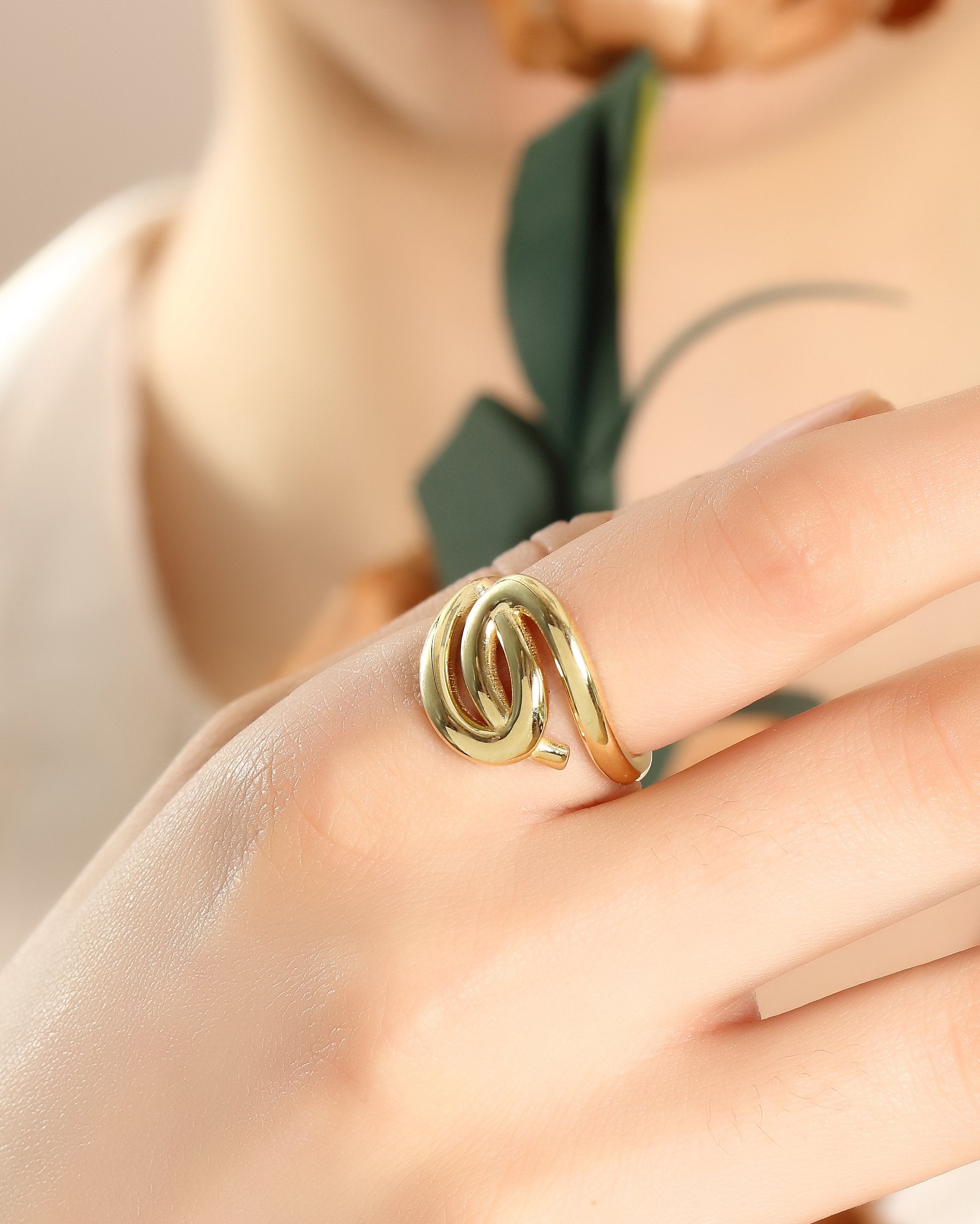 VIECLAT Solid Yellow Gold Swirl Spiral Ring On Hand