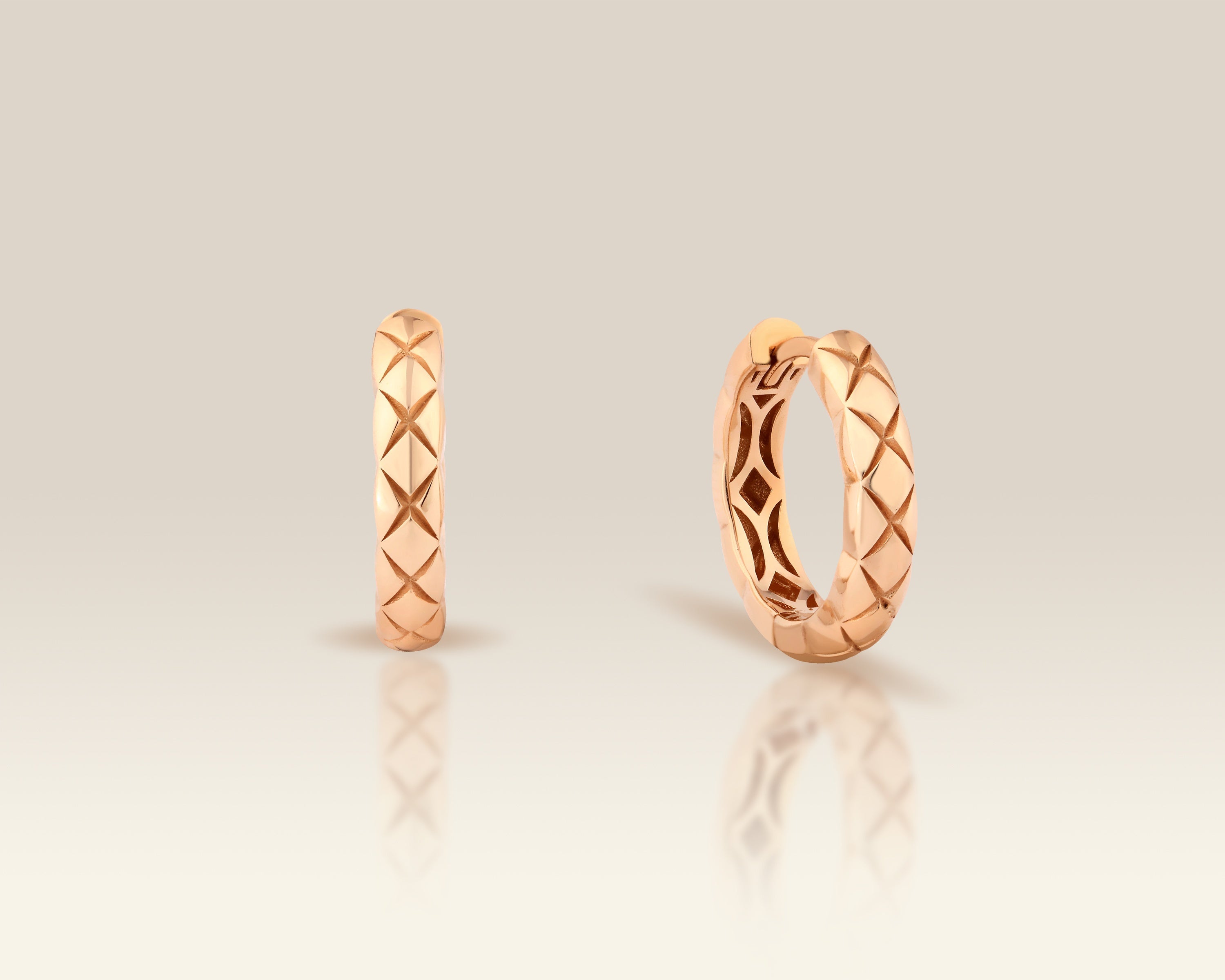 VIECLAT Solid Rose Gold Quilted Textured Huggie Hoop Earring