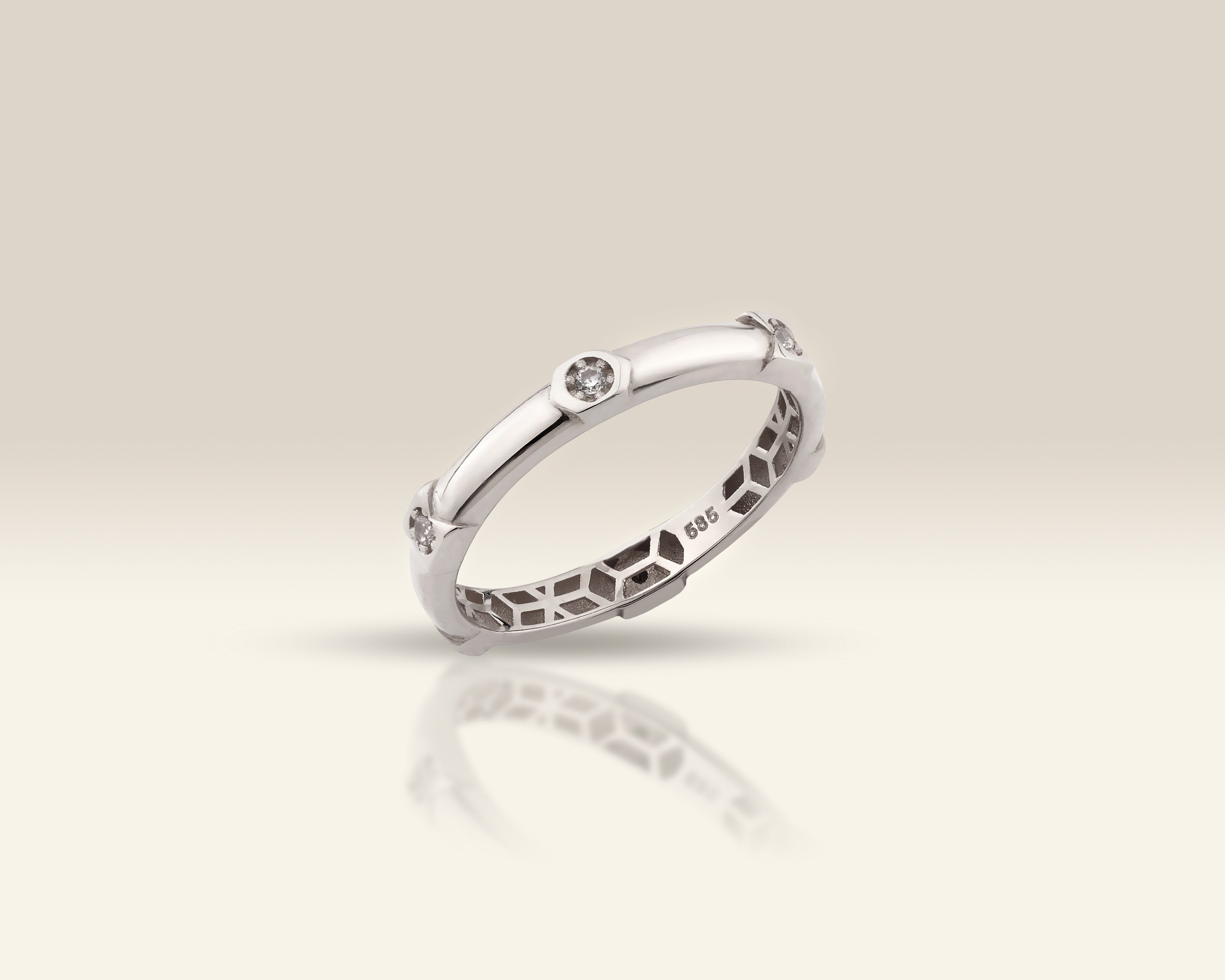 VIECLAT Solid White Gold Diamond Station Band Ring