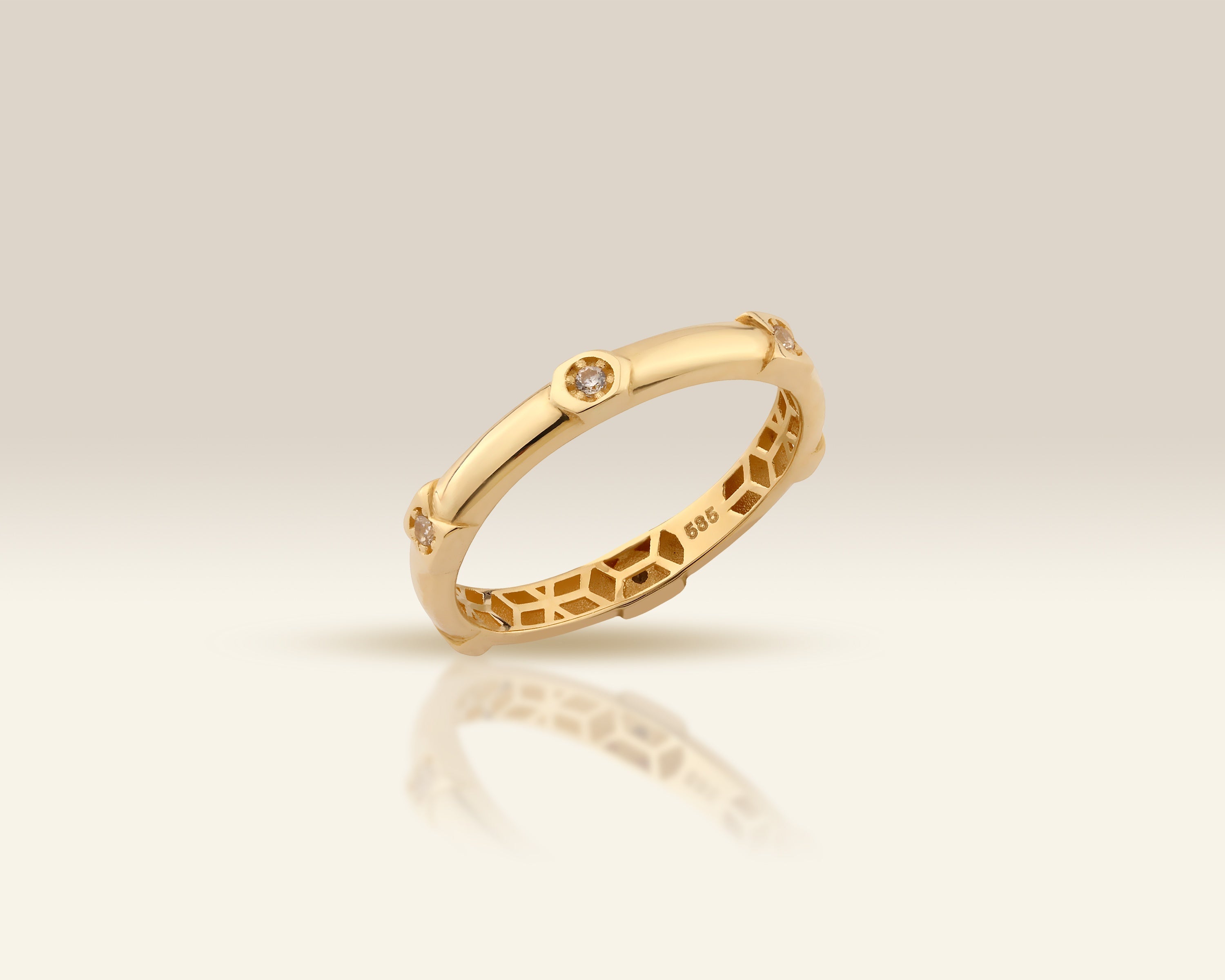 VIECLAT Solid Yellow Gold Diamond Station Band Ring