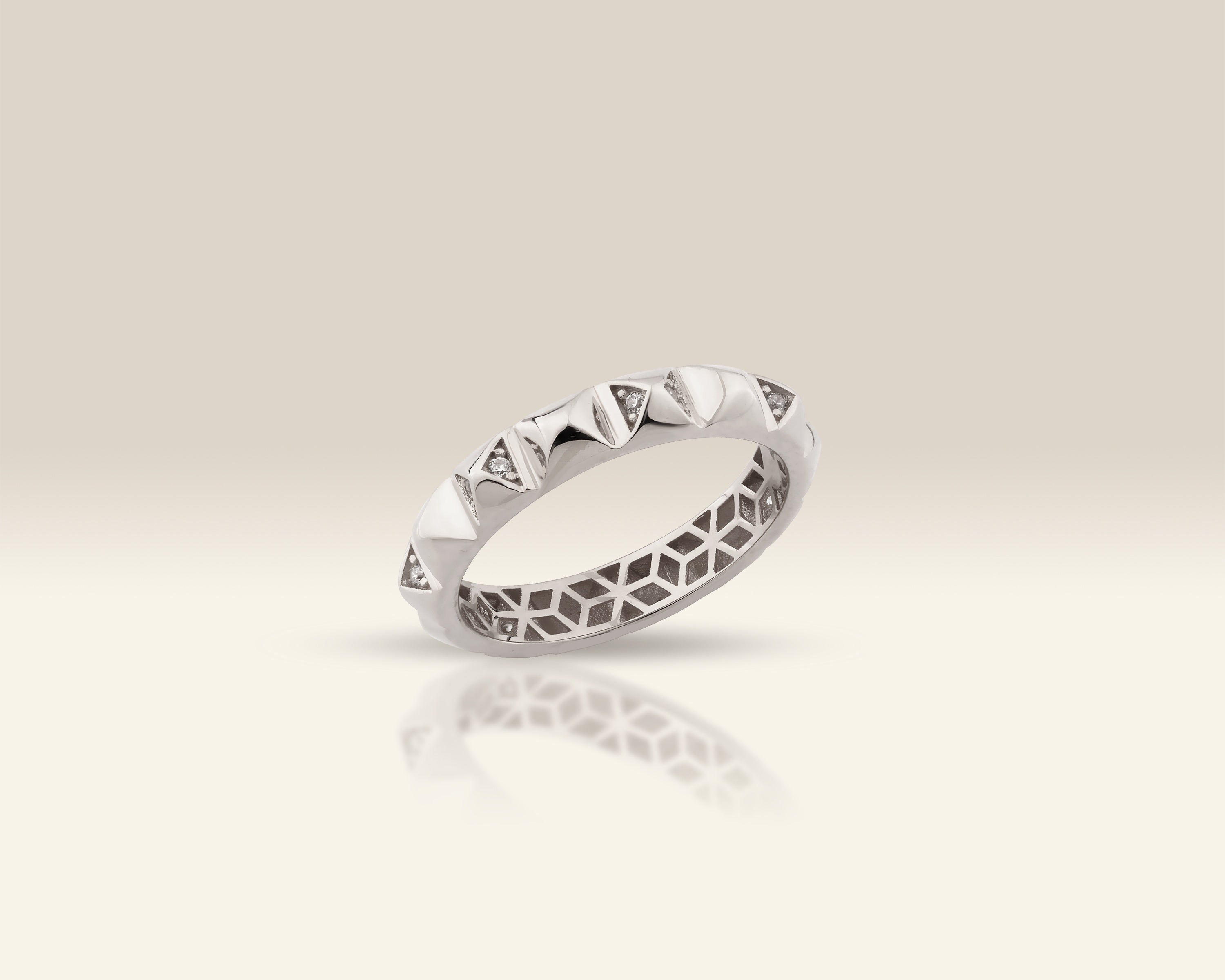 VIECLAT Solid White Gold Pyramid Diamond Band Ring