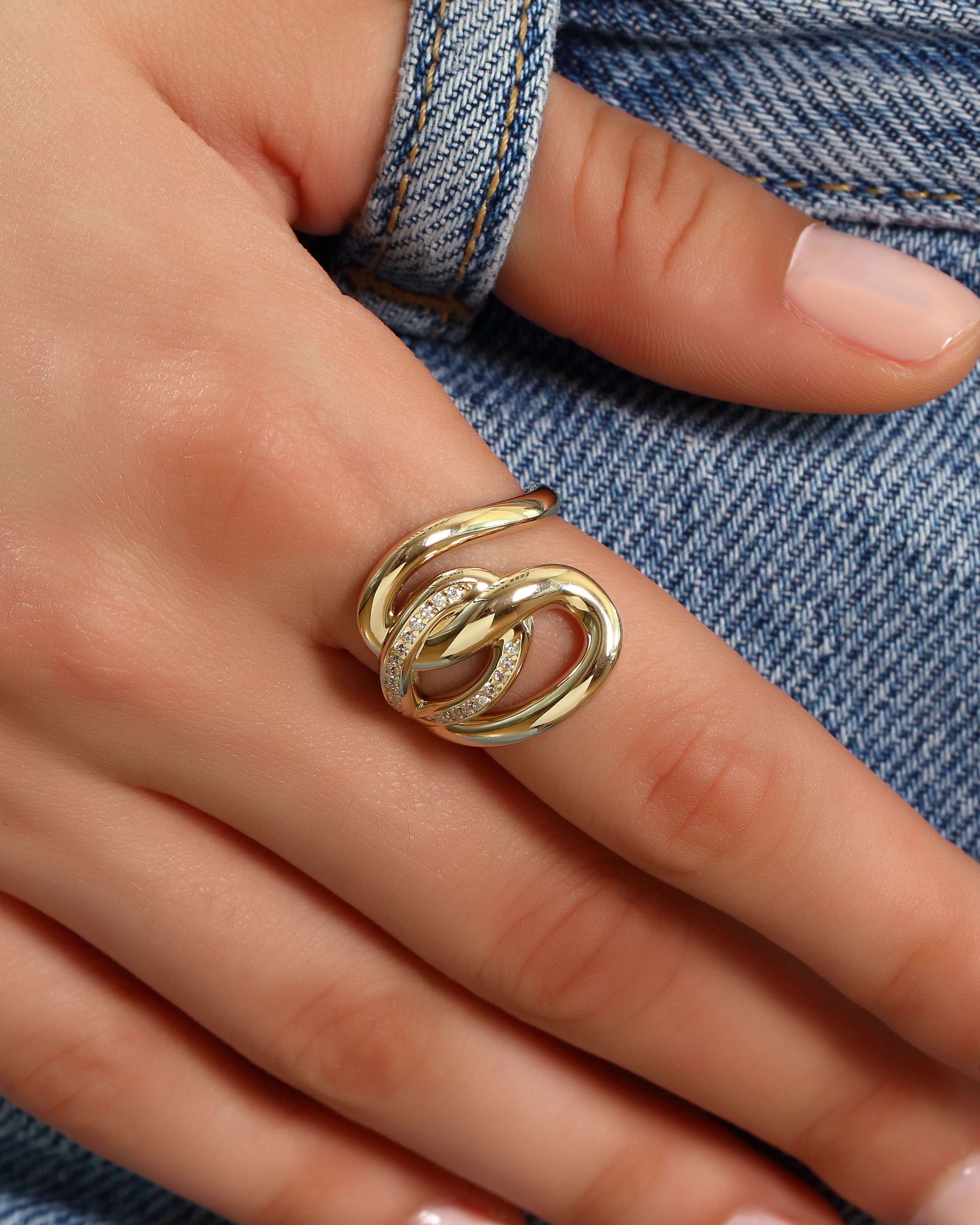 VIECLAT Solid Yellow Gold Diamond Interlocking Swirl Ring