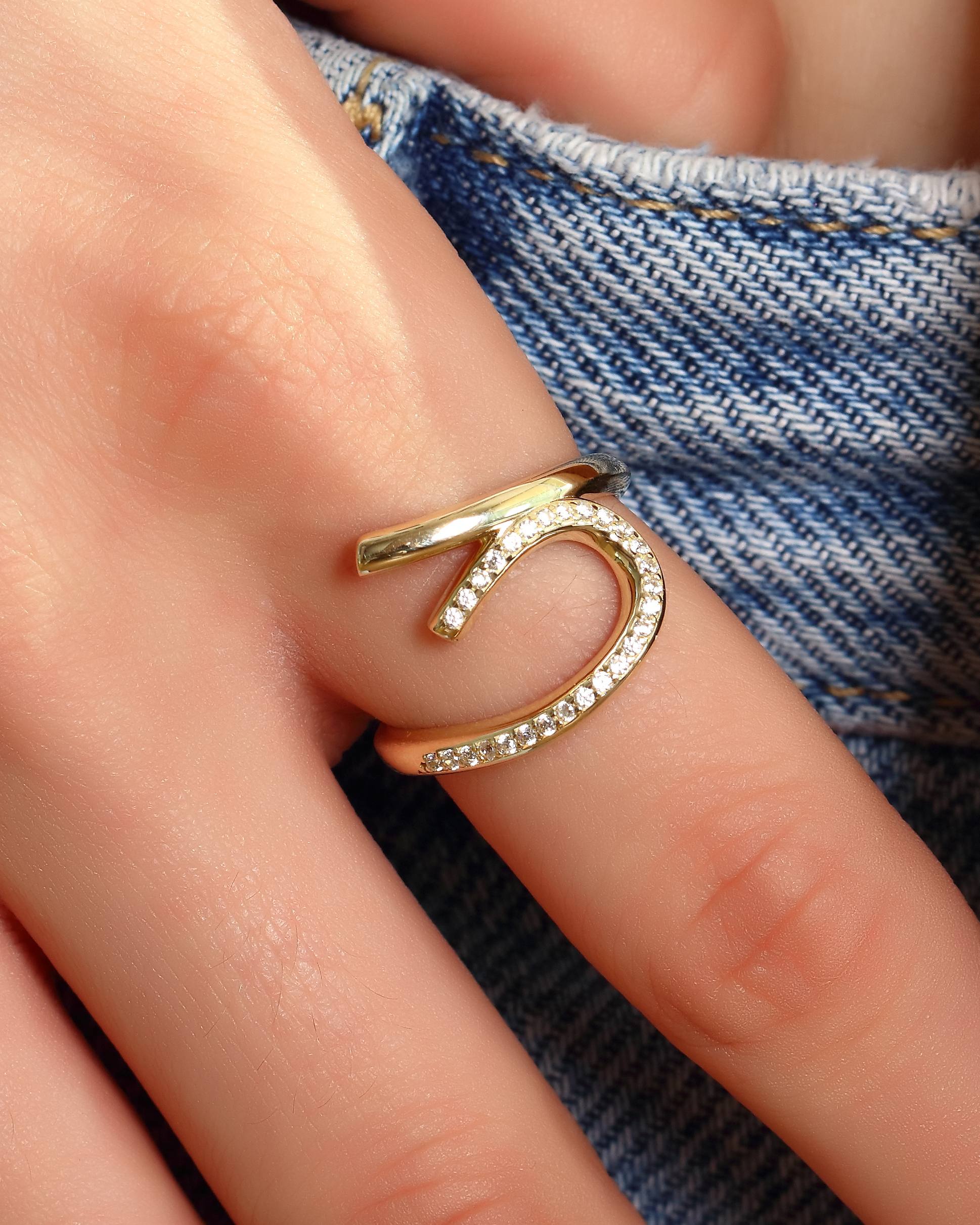 VIECLAT Solid Yellow Gold CZ Open Wave Ring Denim