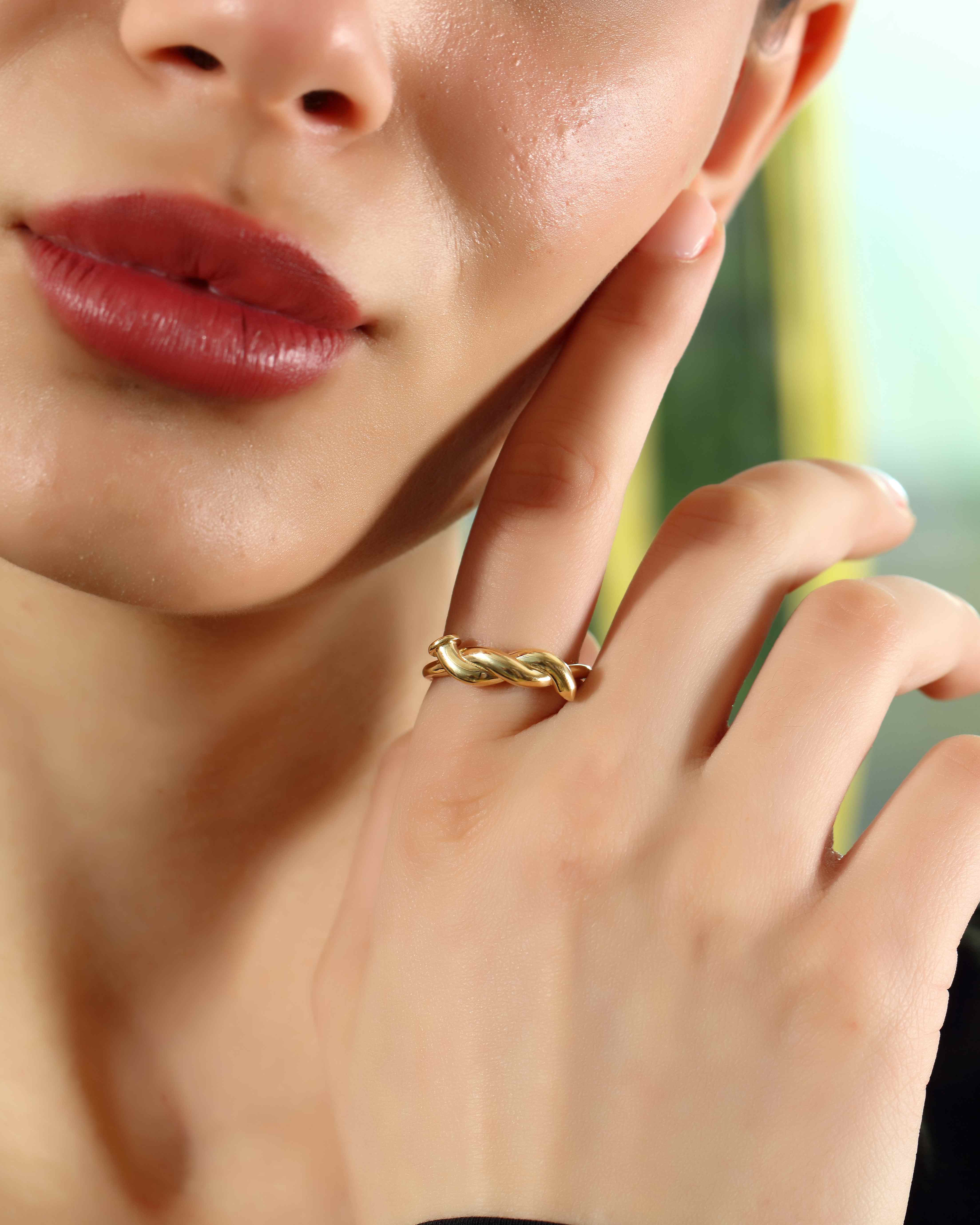 VIECLAT Solid Yellow Gold Twisted Knot Ring On