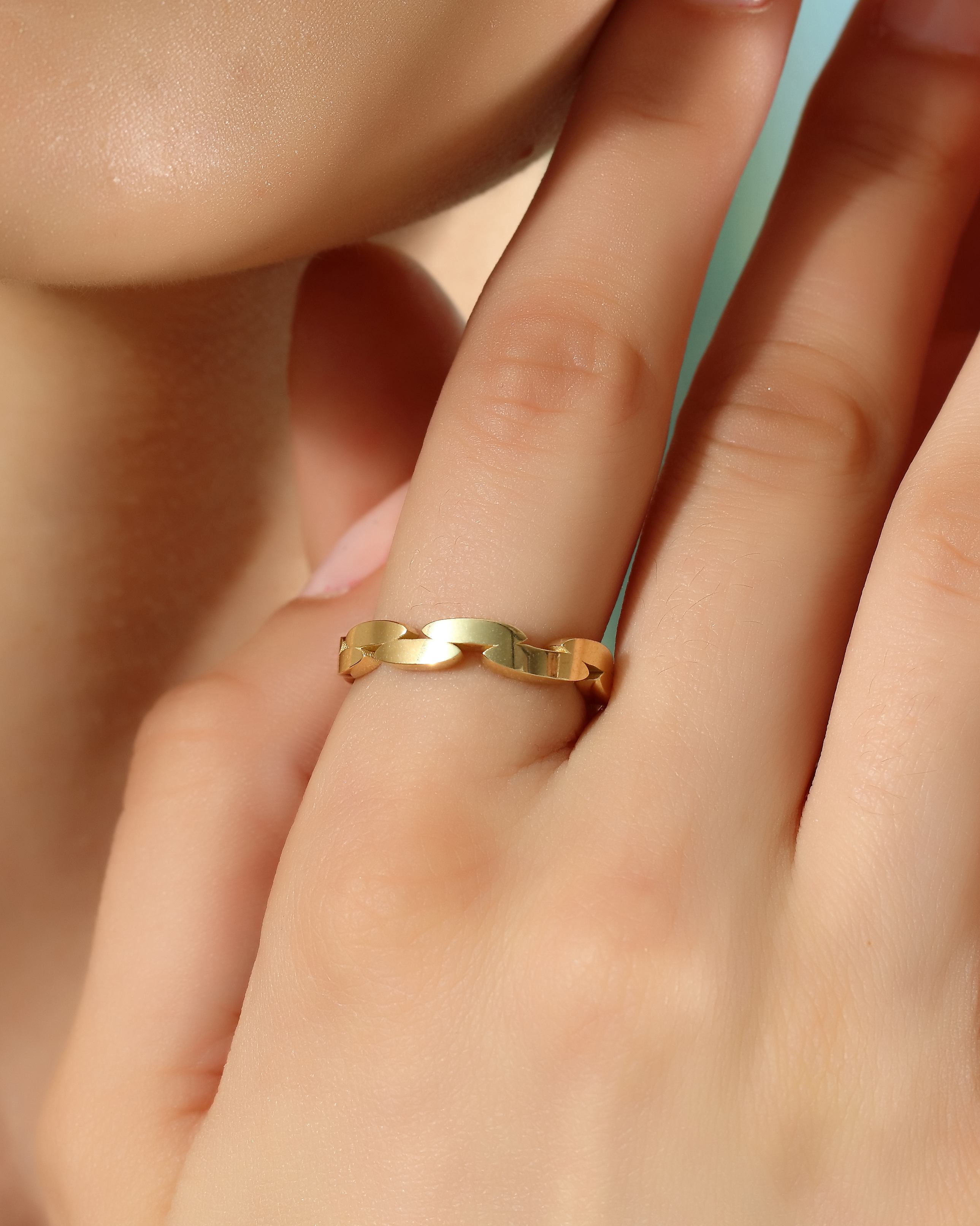 VIECLAT Solid Yellow Gold Chain Link Band Ring