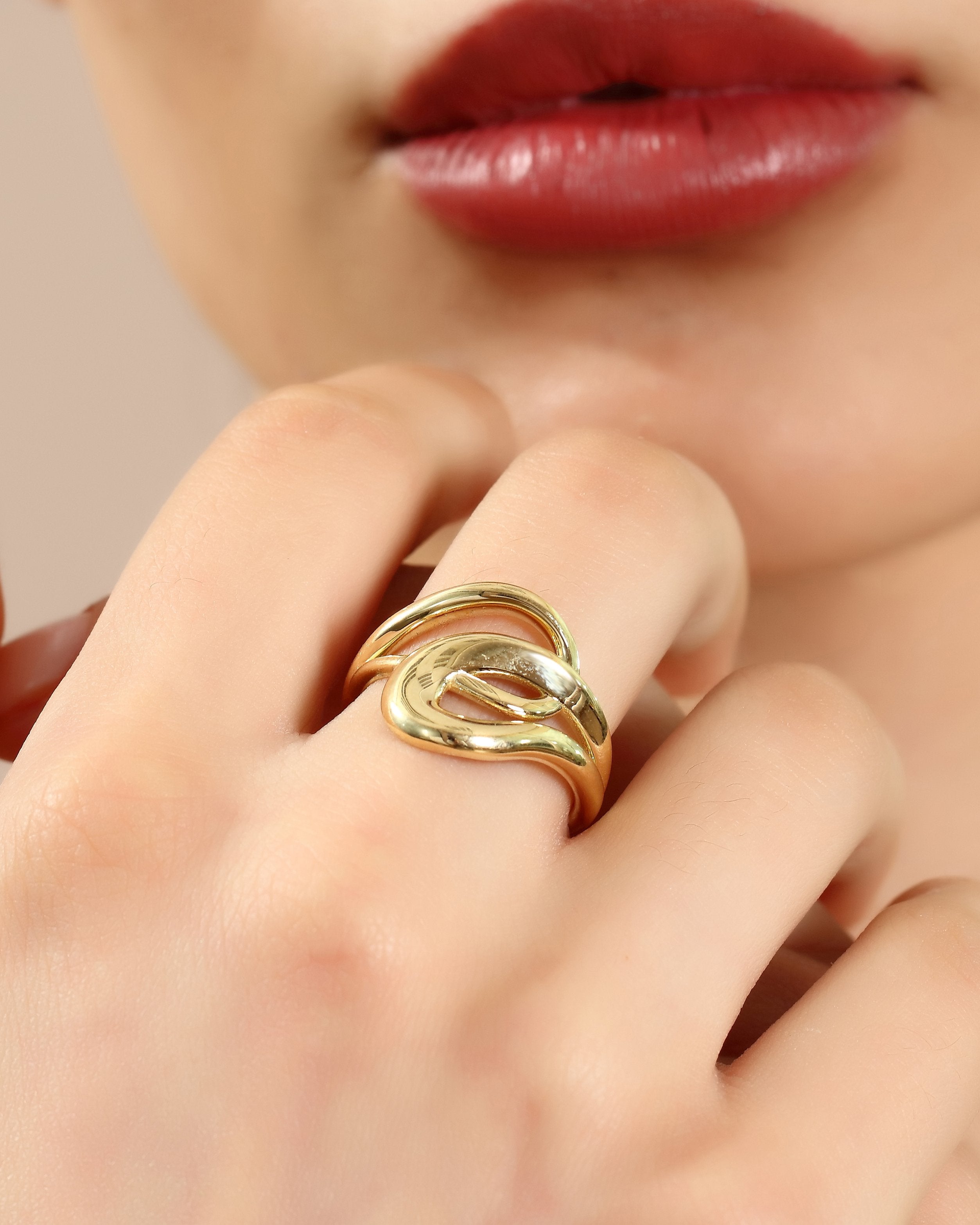 VIECLAT Solid Yellow Gold Interlocking Swirl Ring On