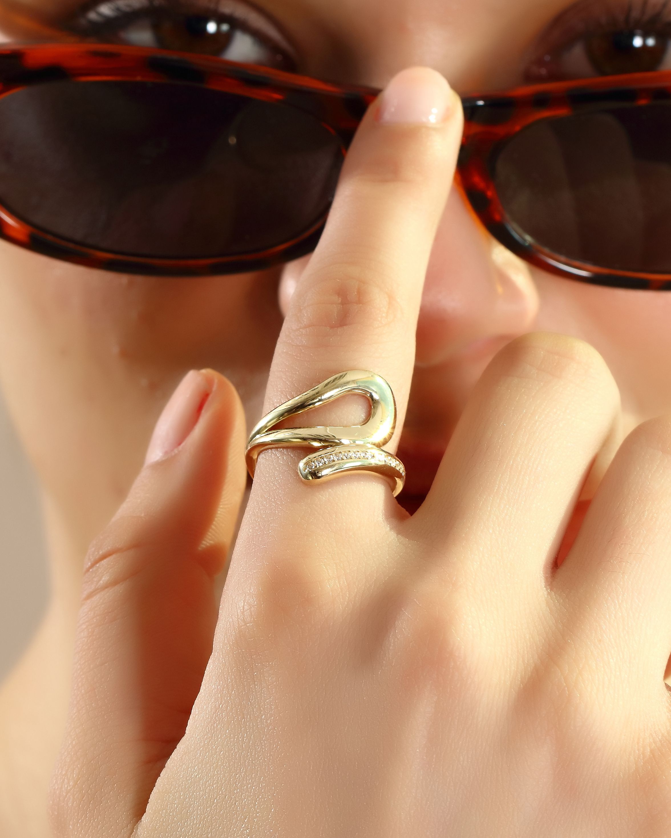 VIECLAT Solid Yellow Gold Diamond Swirl Ring On Hand
