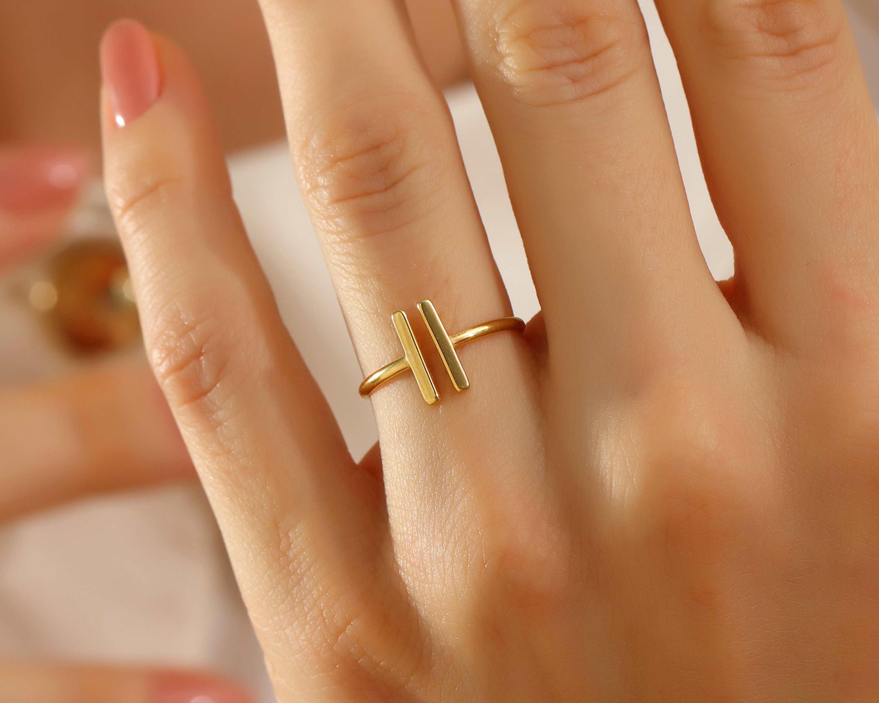 VIECLAT Gold Double Bar Parallel Ring