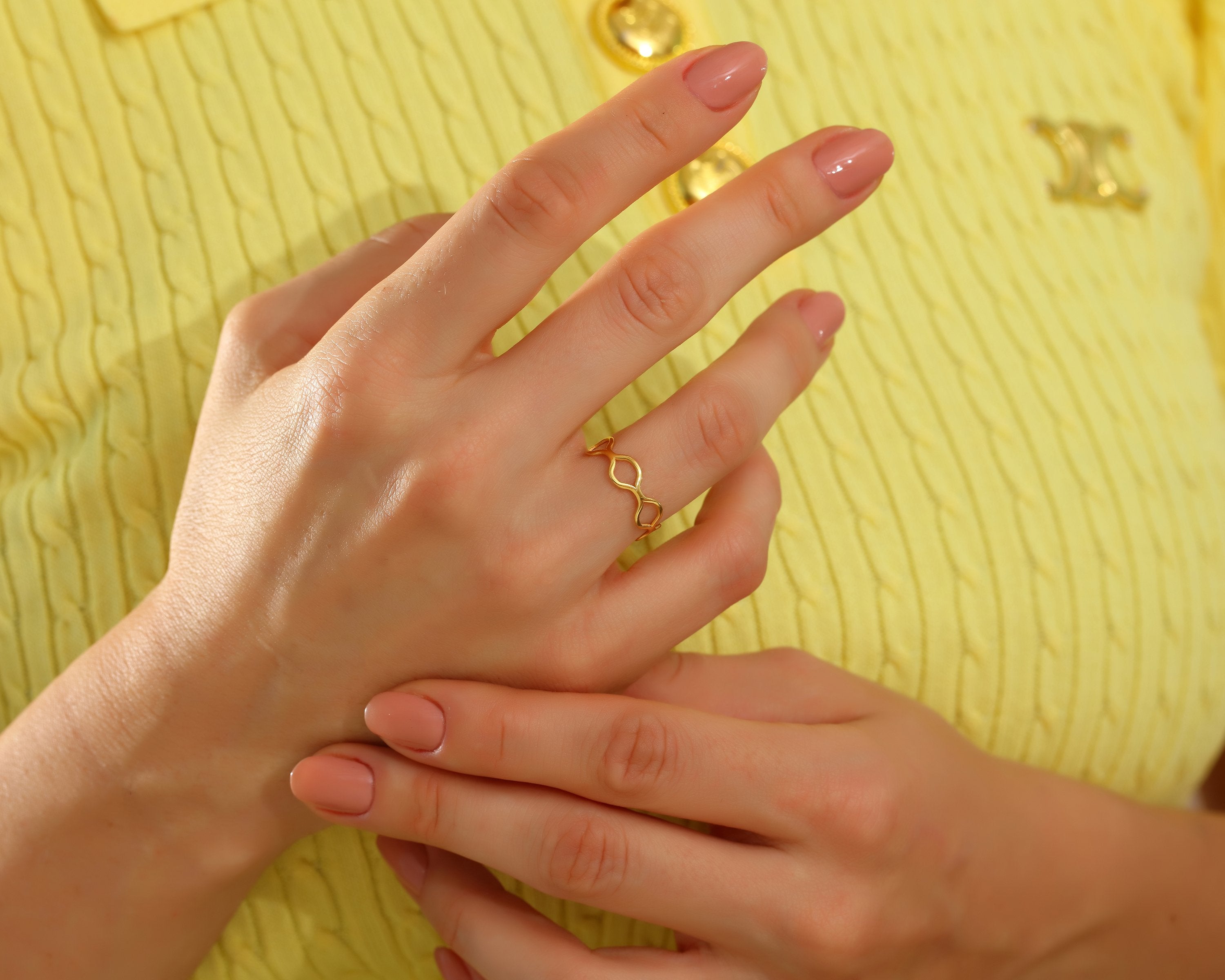 VIECLAT Gold Wavy Open Band Ring
