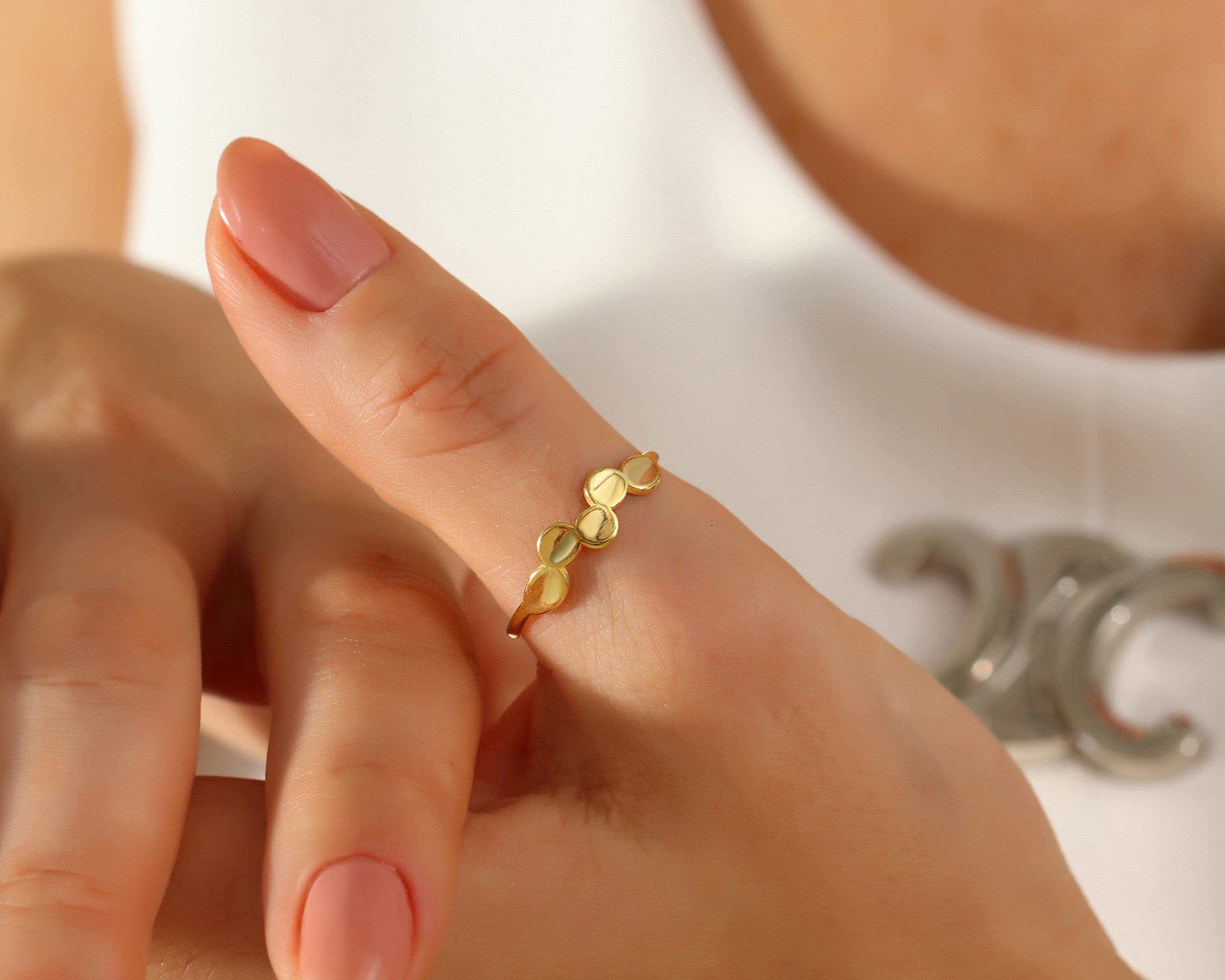 VIECLAT Gold Pebble Cluster Thumb Ring
