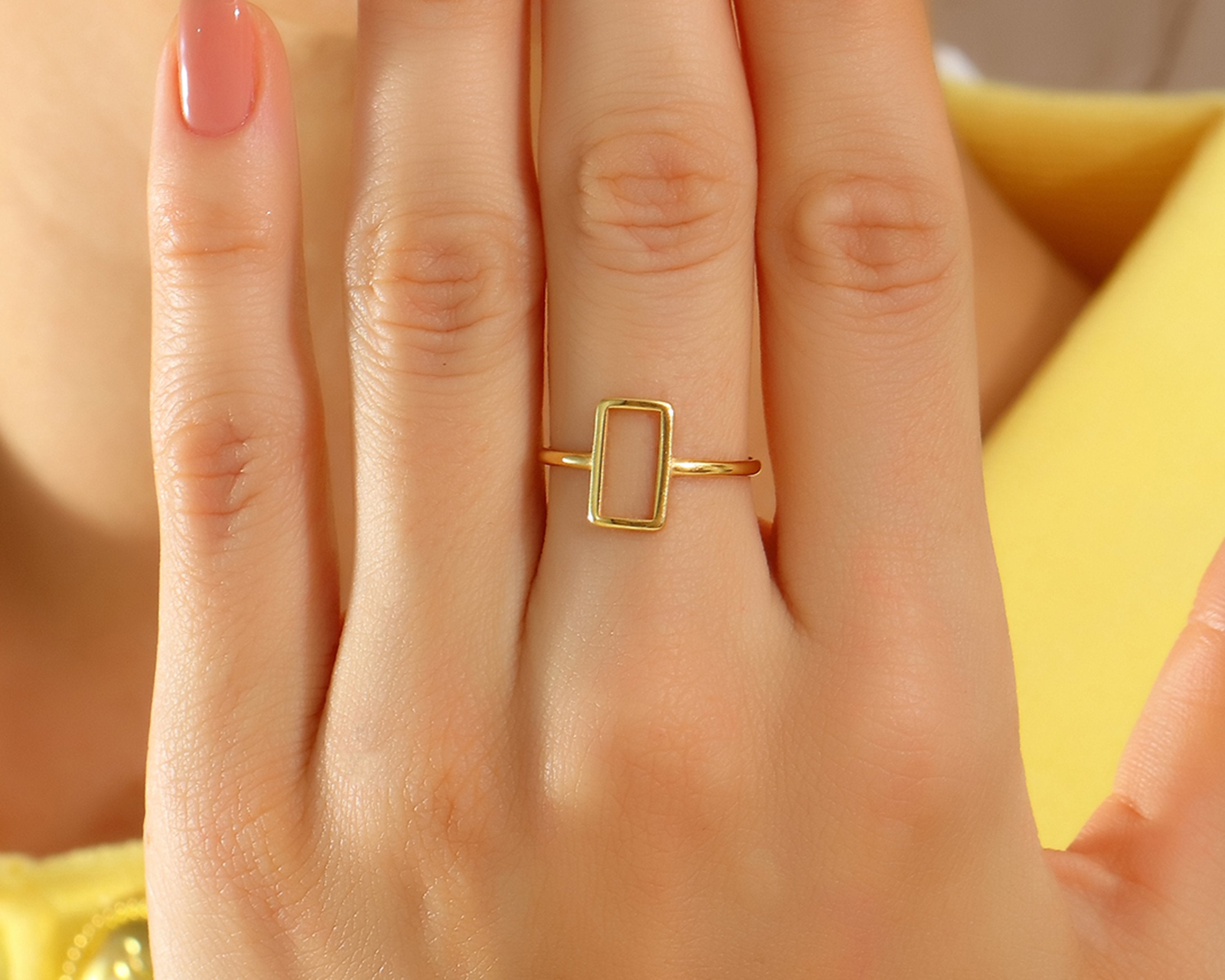 VIECLAT Gold Open Rectangle Minimalist Ring