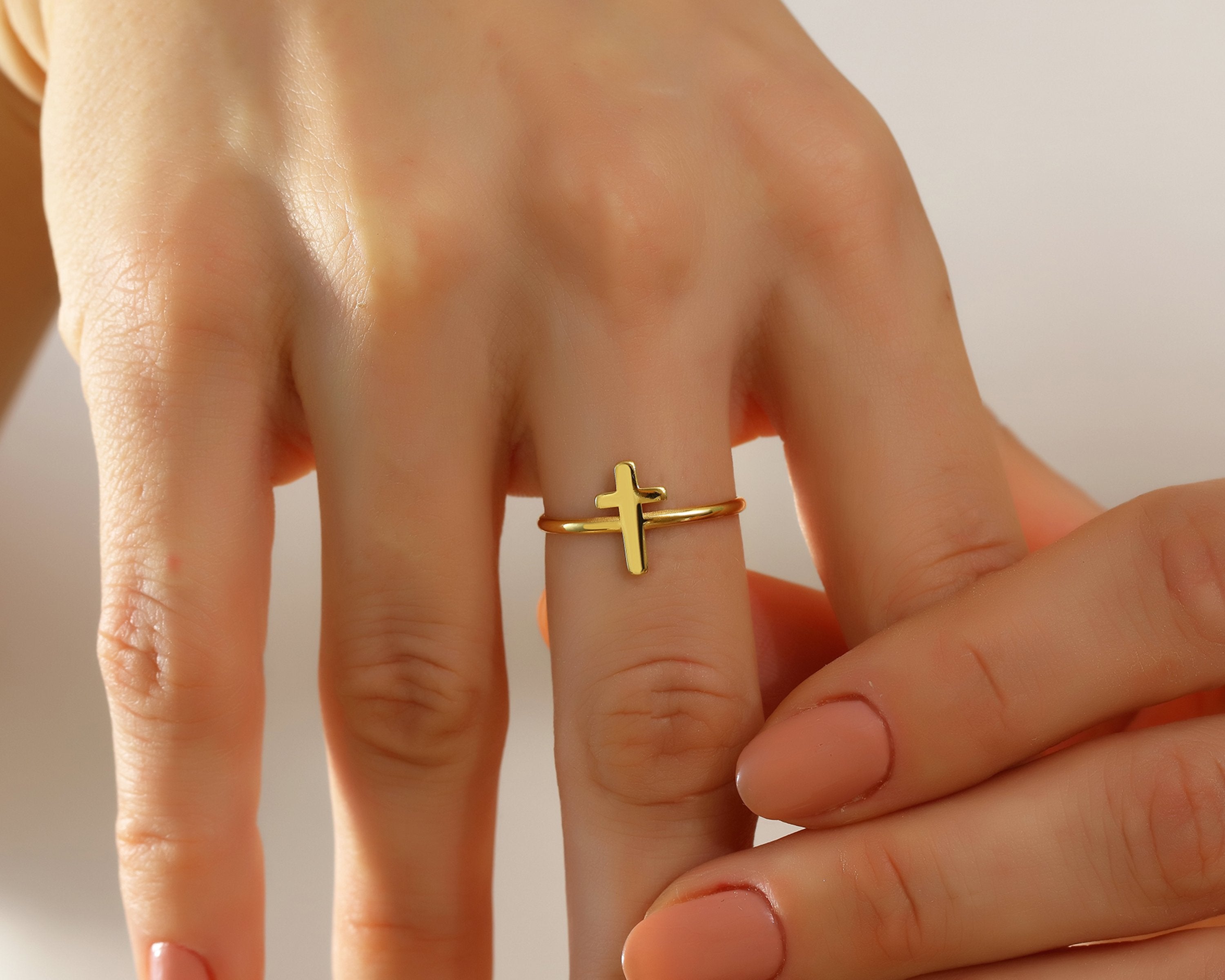 VIECLAT Solid Yellow Gold Cross Band Ring