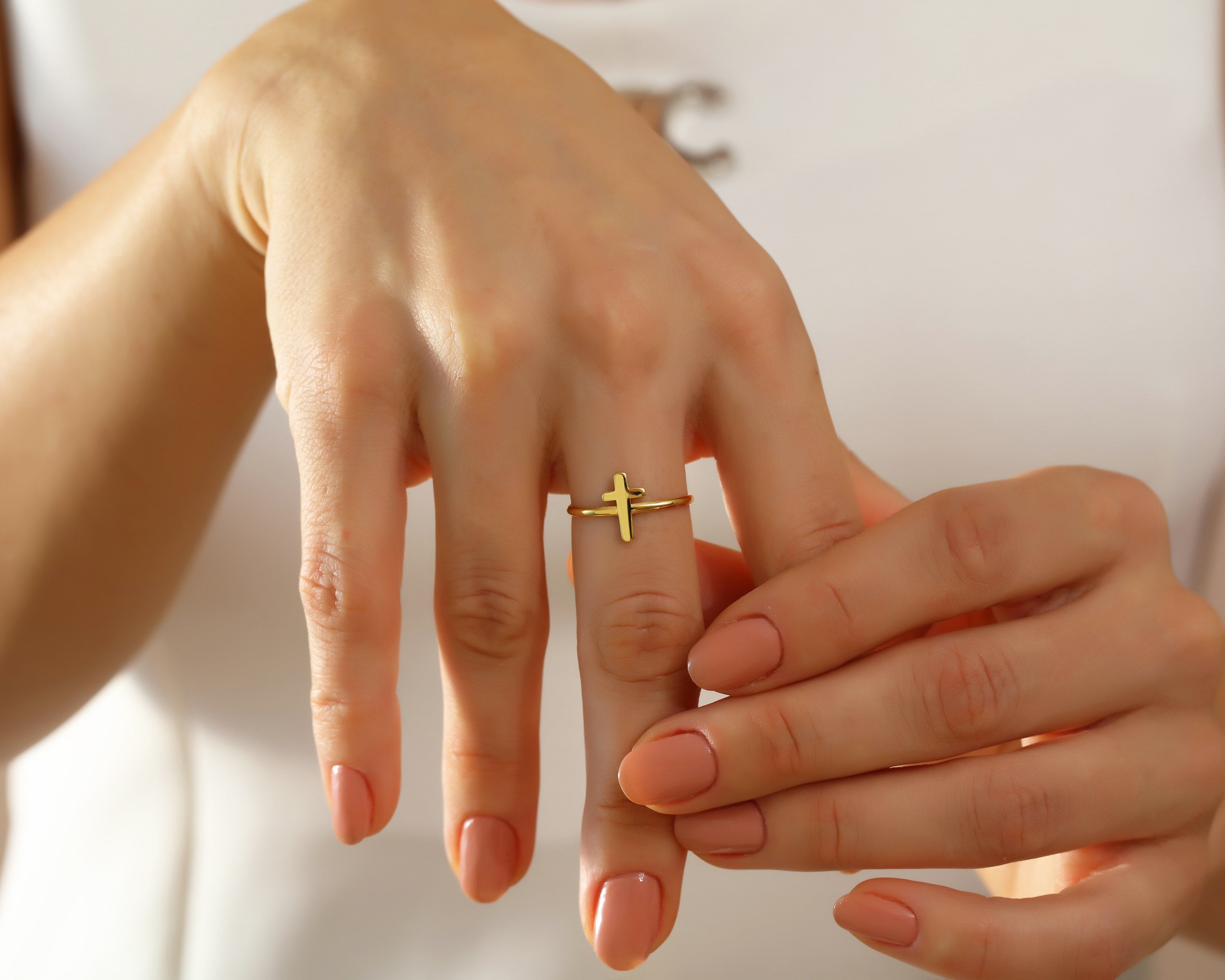VIECLAT Solid Yellow Gold Cross Band Ring