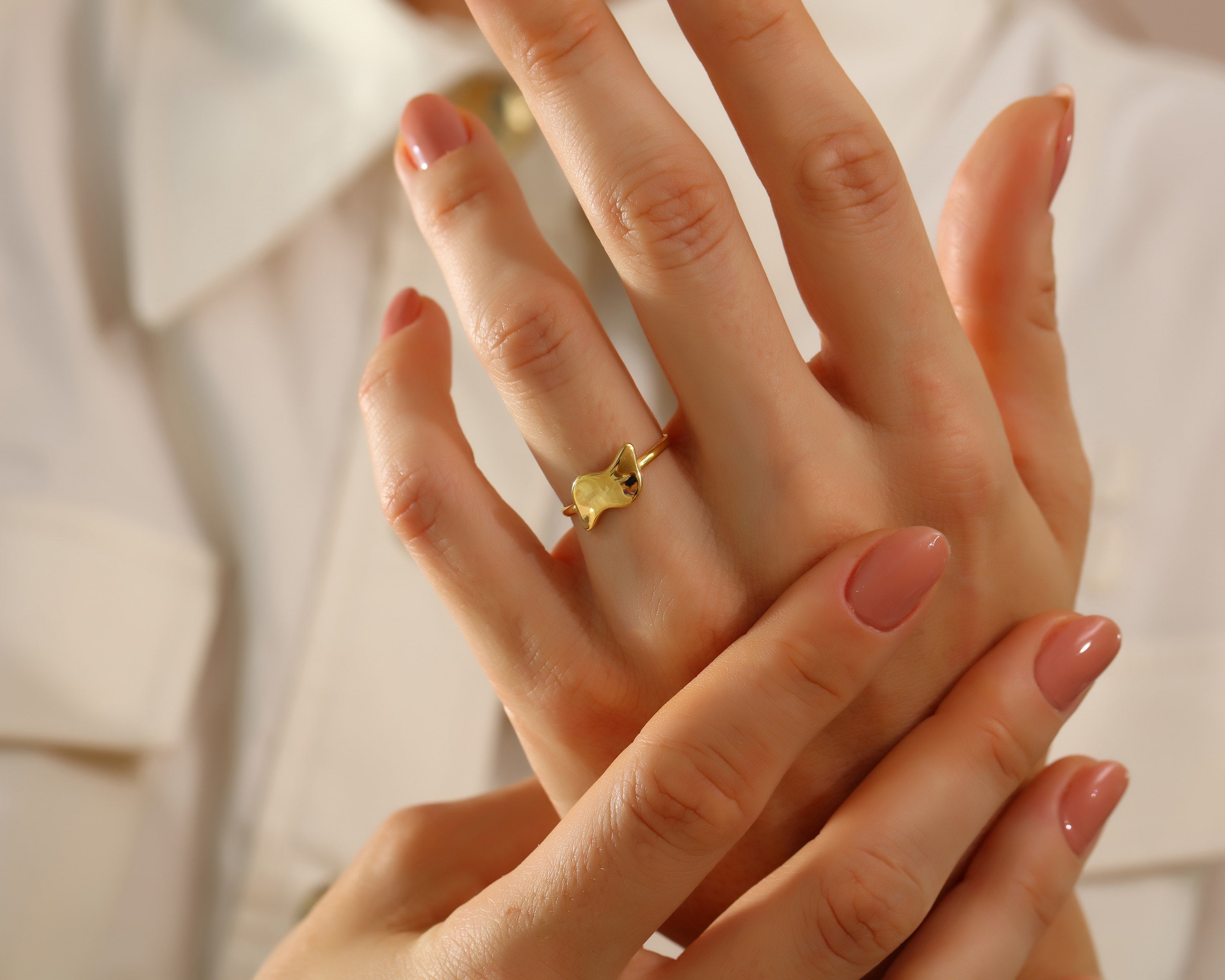 VIECLAT Gold Abstract Wave Statement Ring
