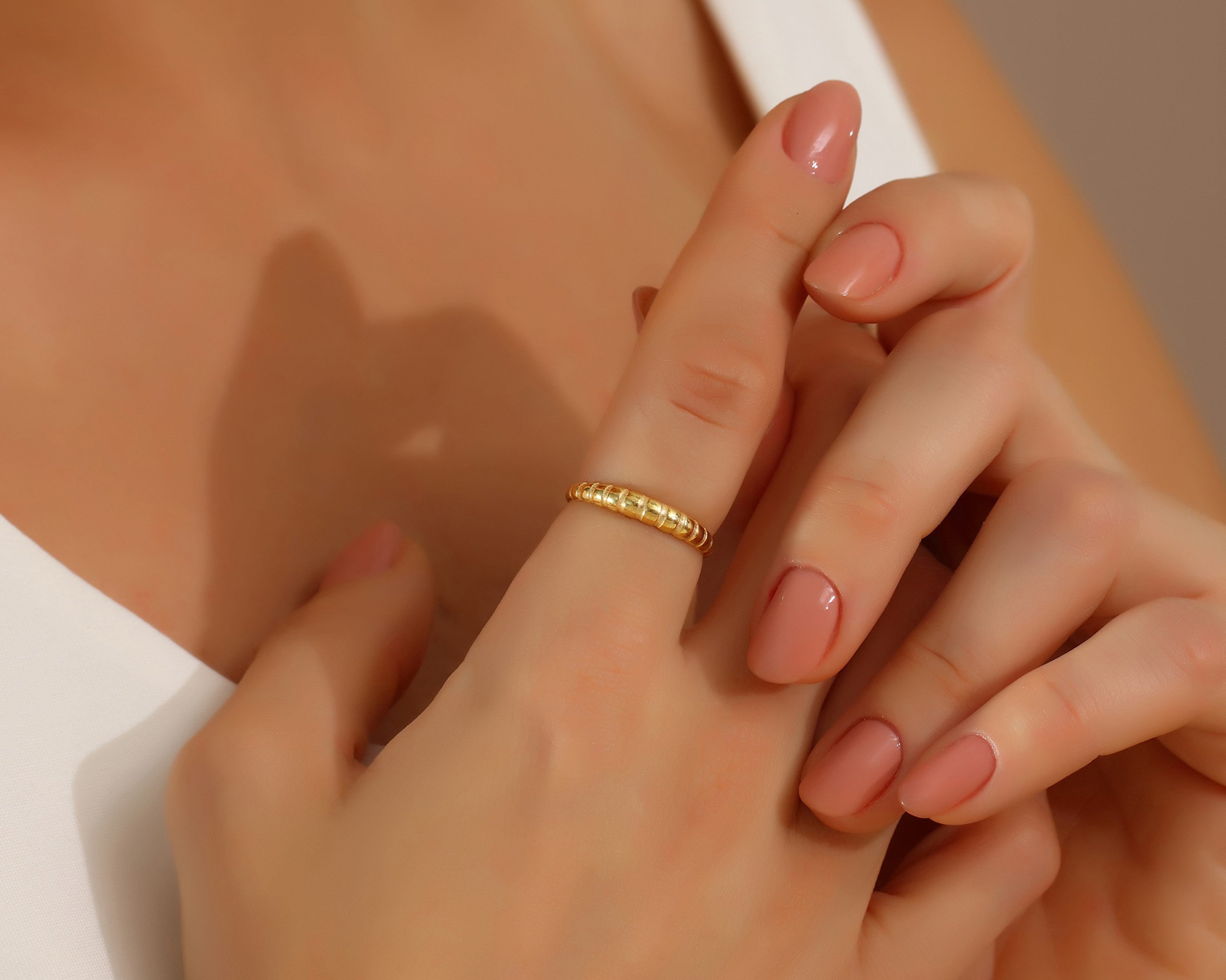 VIECLAT Solid Yellow Gold Ribbed Dome Band Ring