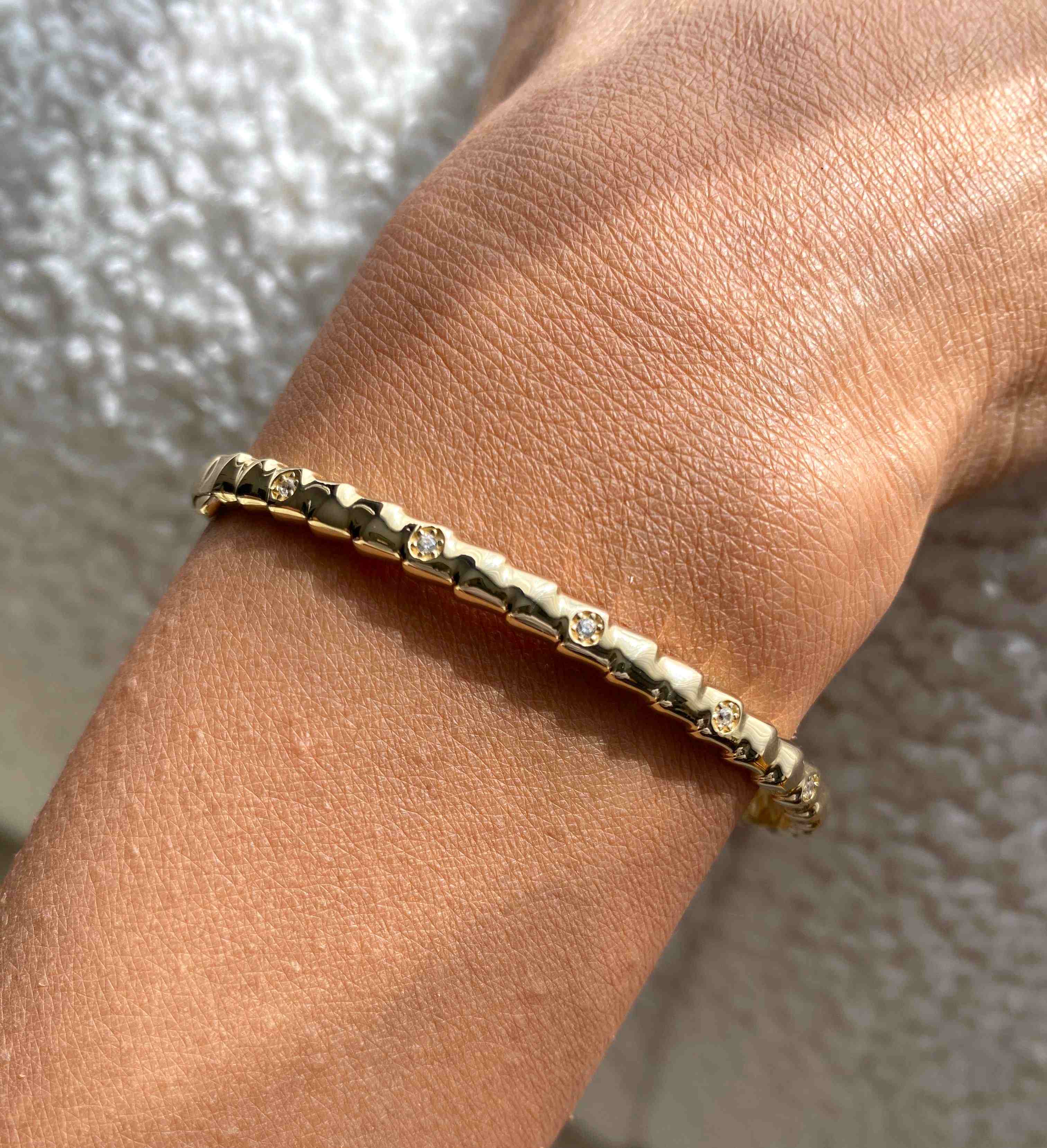 VIECLAT Solid Yellow Gold Diamond Cuff Bangle Bracelet
