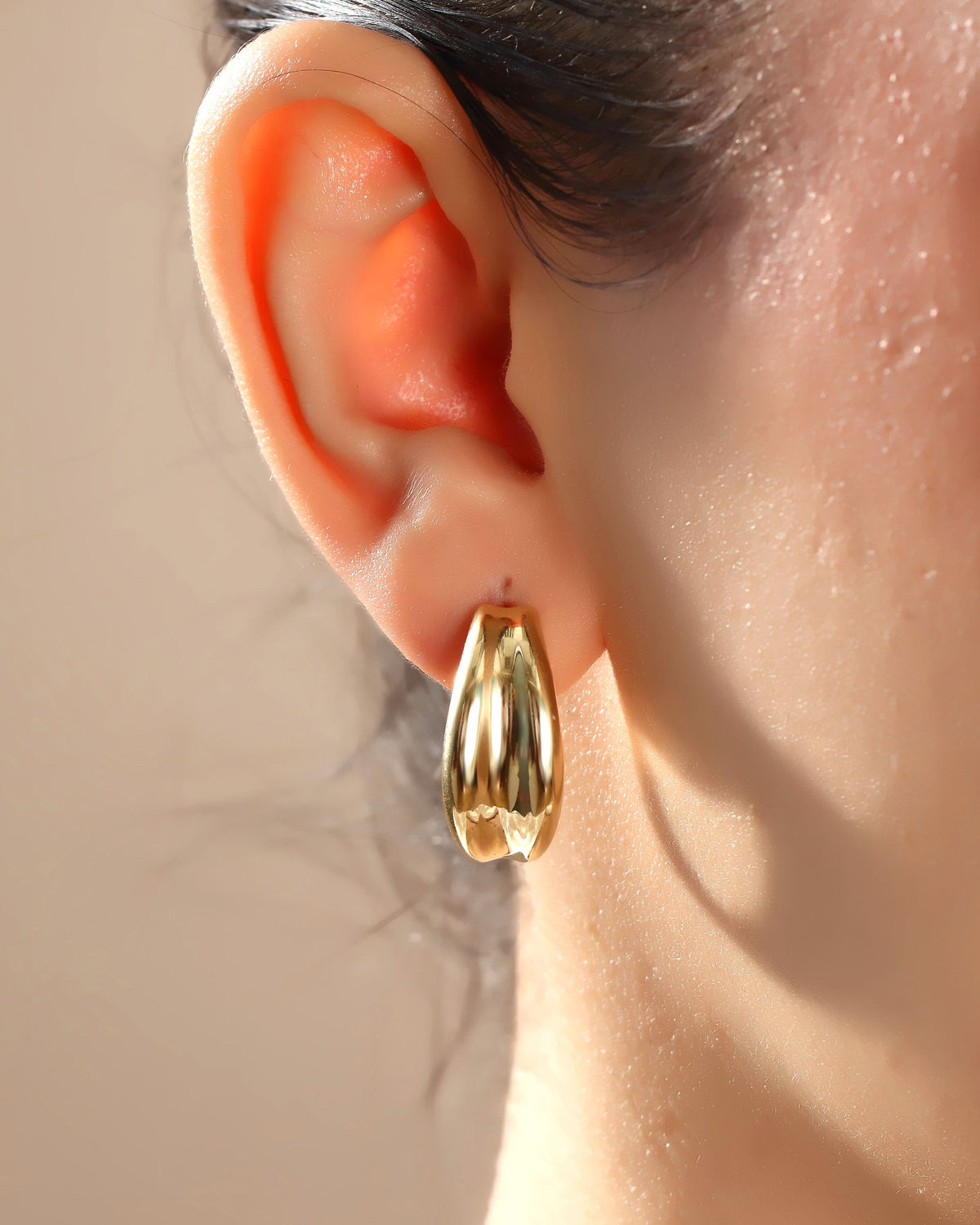VIECLAT Gold Chunky Dome Hoop Earrings