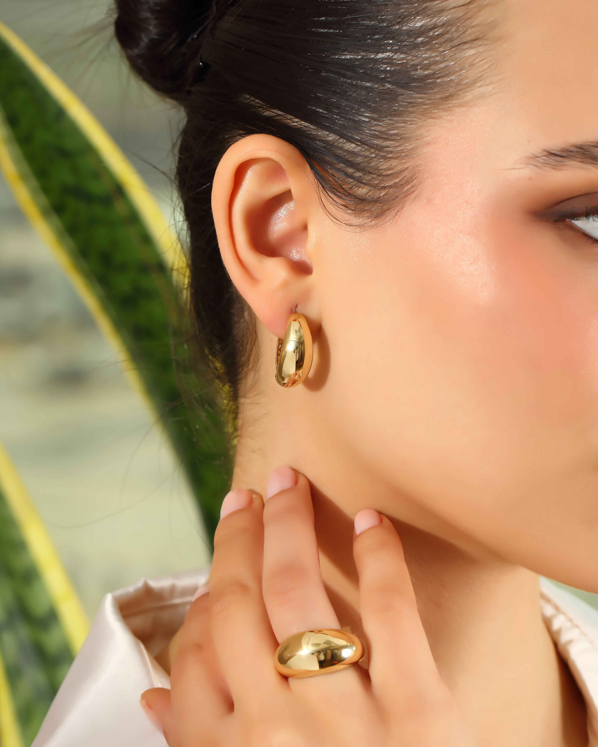 VIECLAT Solid Yellow Gold Dome Hoop Earrings