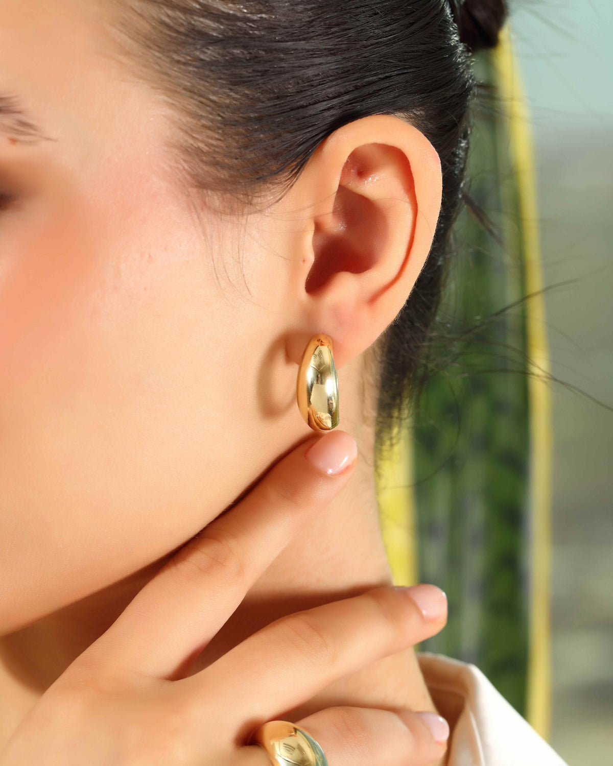 VIECLAT Solid Yellow Gold Dome Hoop Earrings