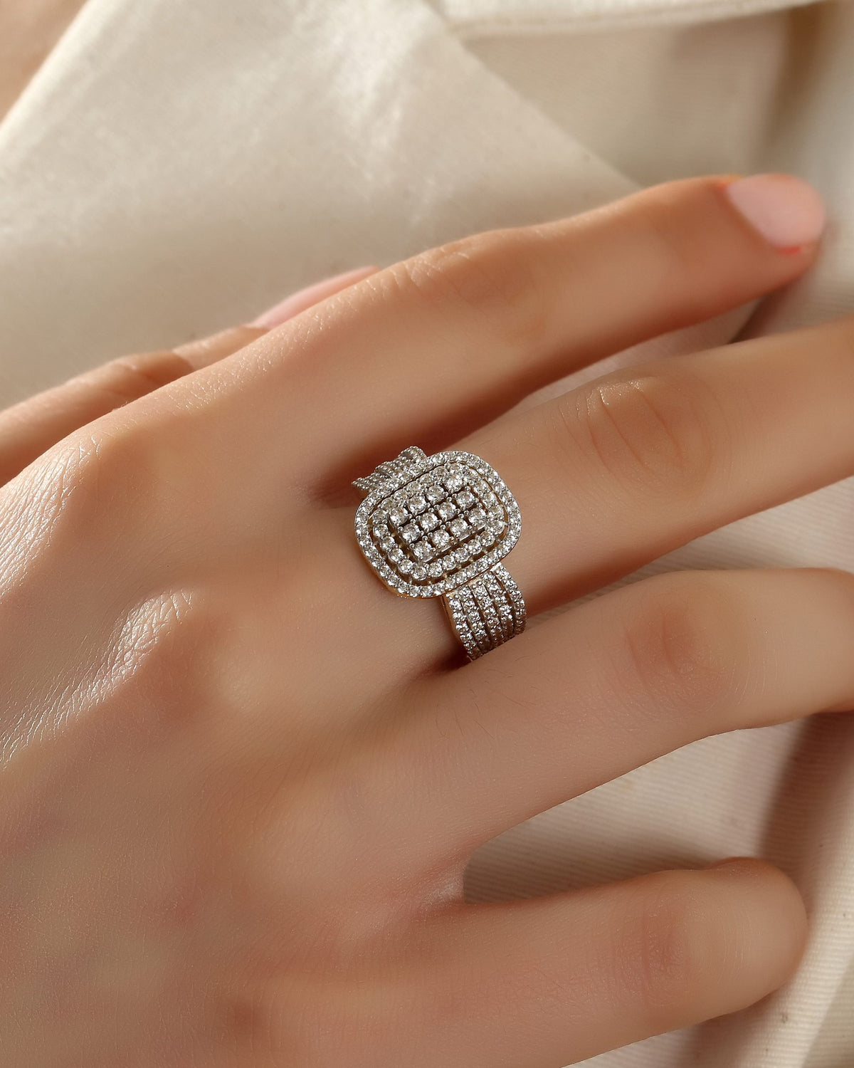 VIECLAT Gold Diamond Cluster Cushion Ring