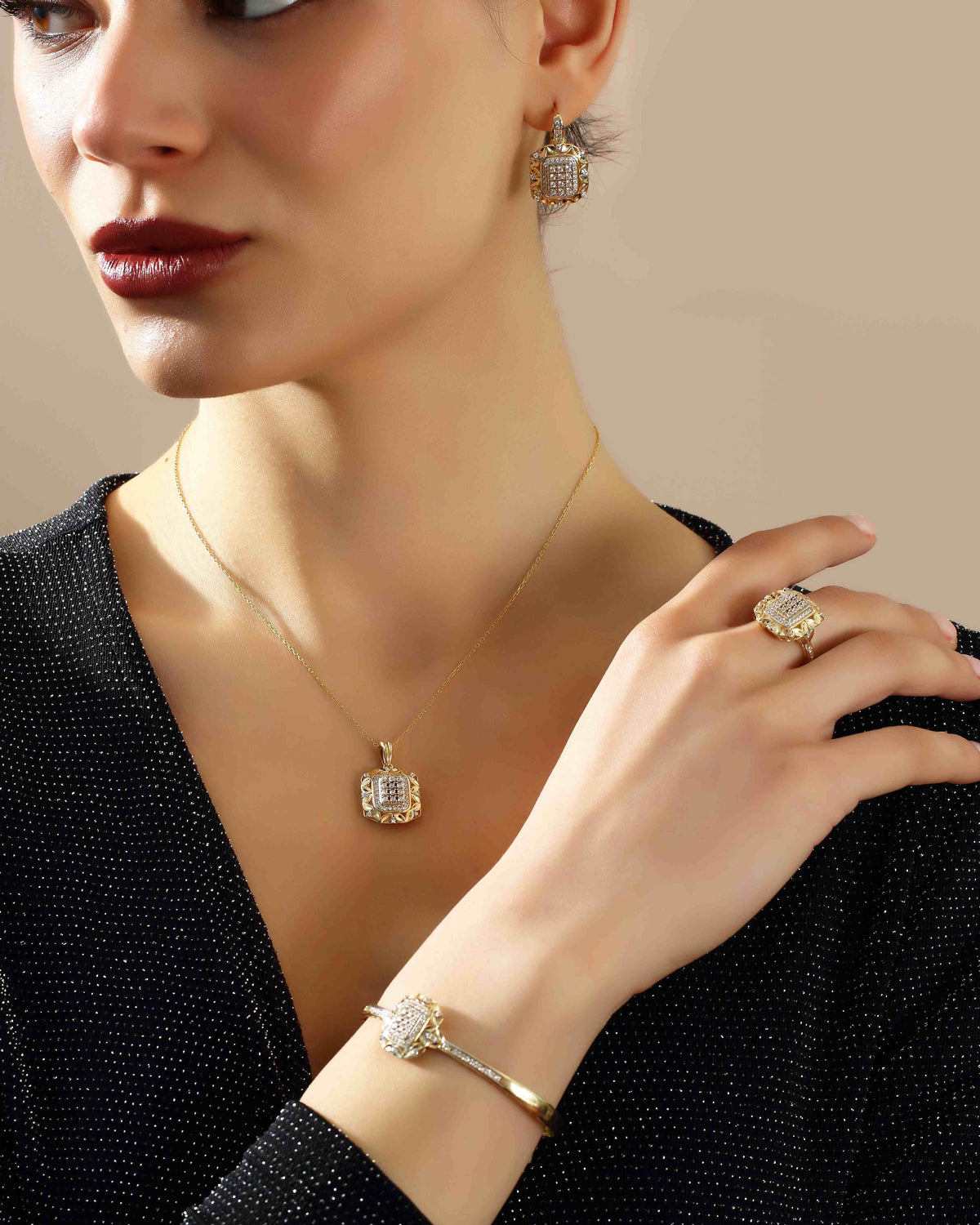 VIECLAT Gold Diamond Cluster Jewelry Set