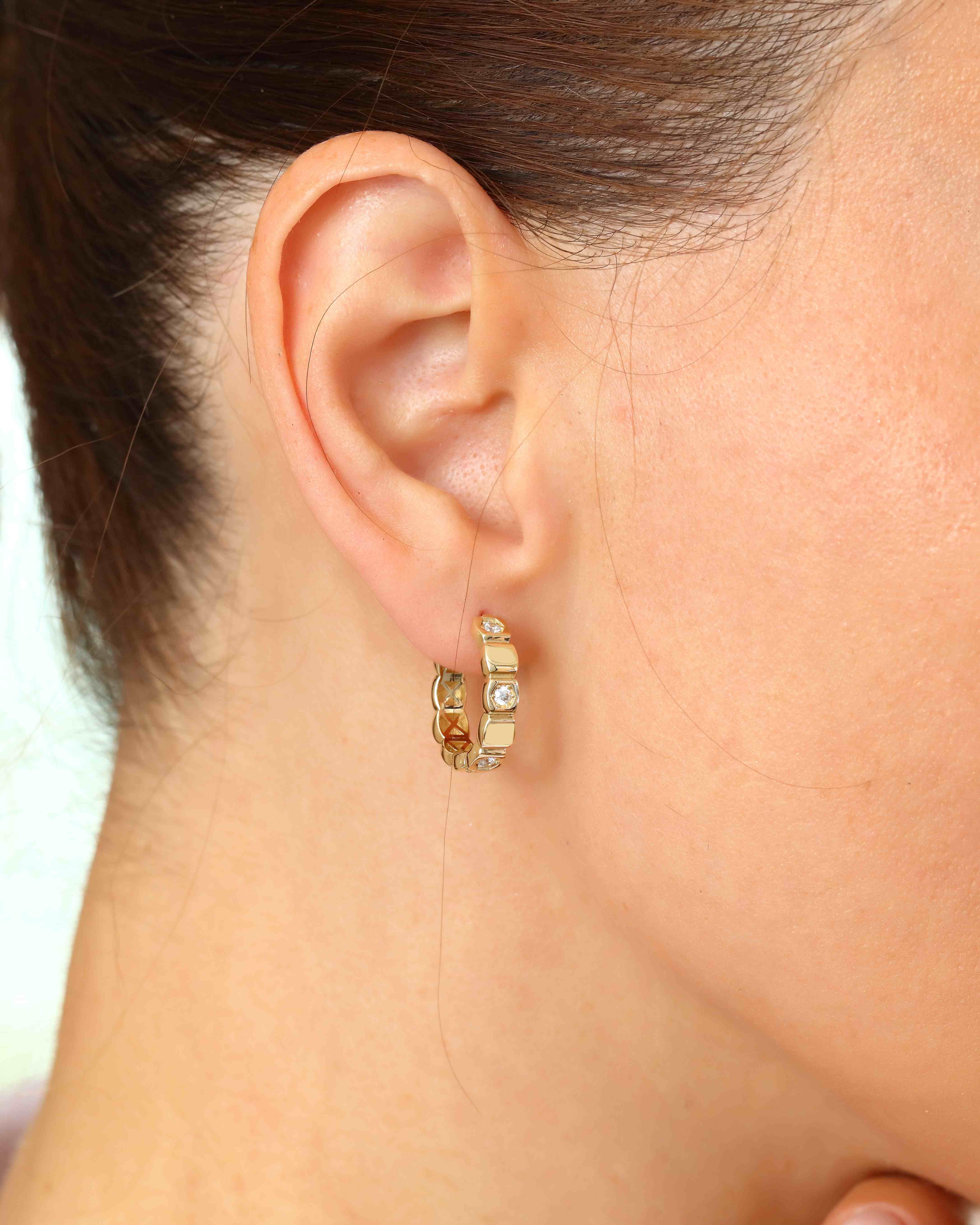 VIECLAT Solid Yellow Gold Diamond Huggie Hoop Earrings